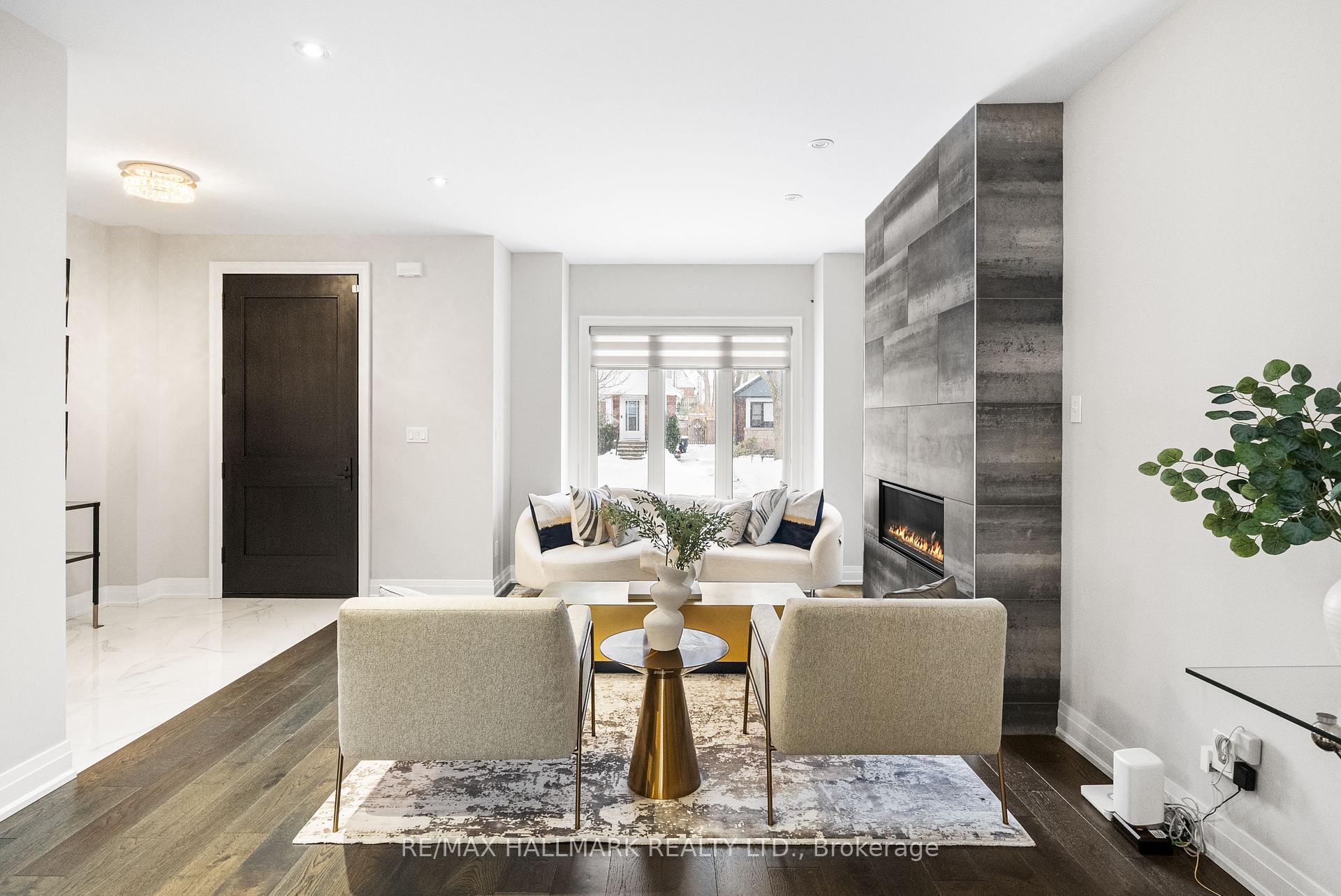 Photo 8 of 23 Roblin Avenue, Toronto, East York — HOMEH
