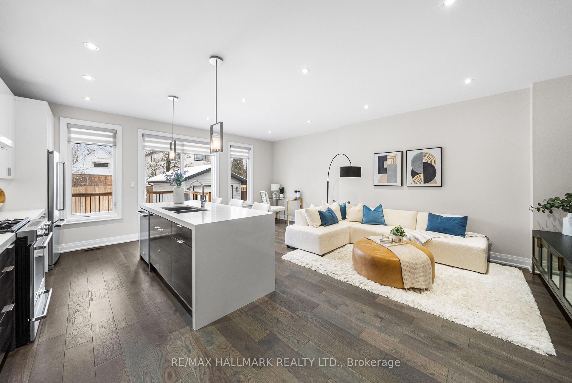 Photo 9 of 23 Roblin Avenue, Toronto, East York — HOMEH