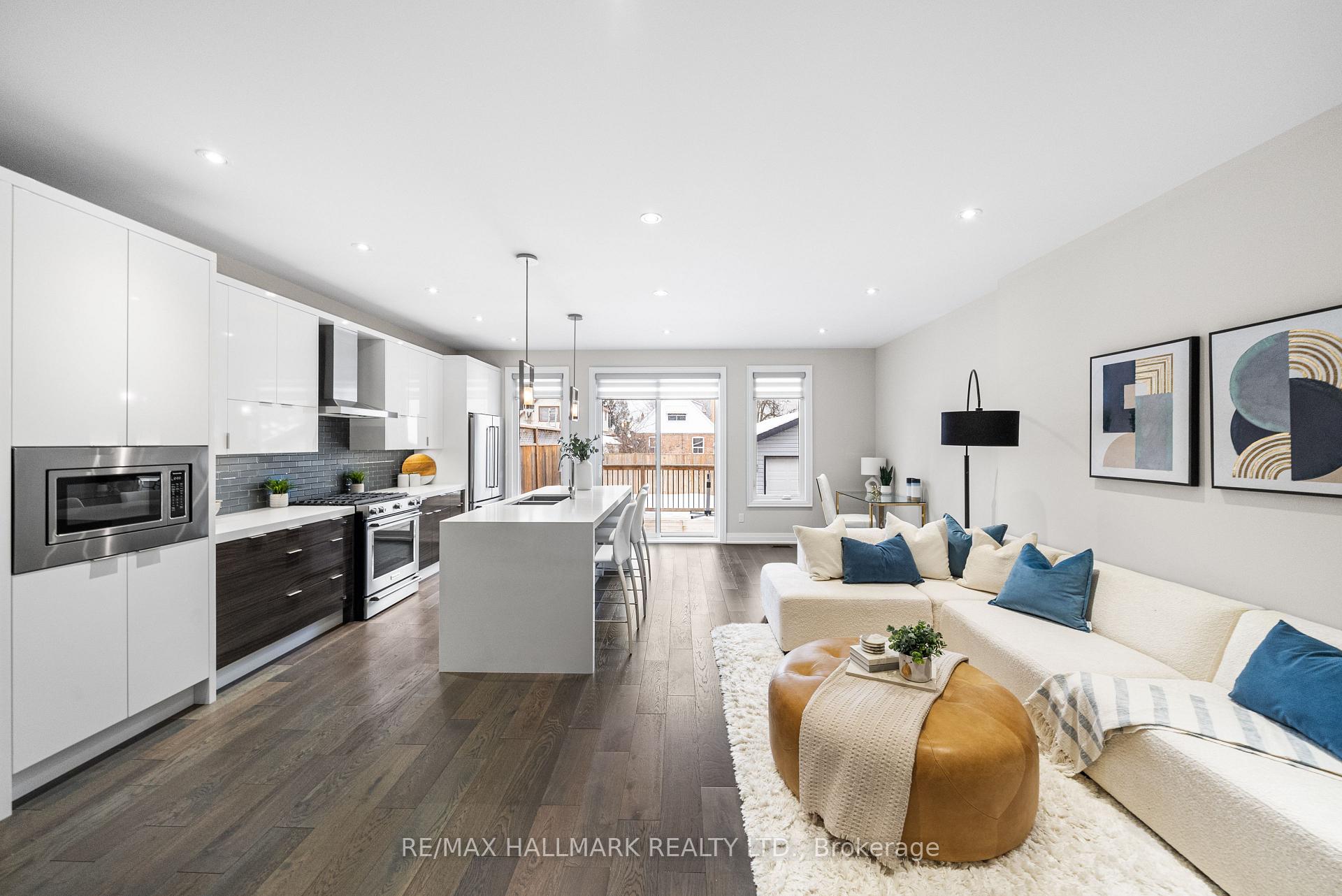 Photo 10 of 23 Roblin Avenue, Toronto, East York — HOMEH