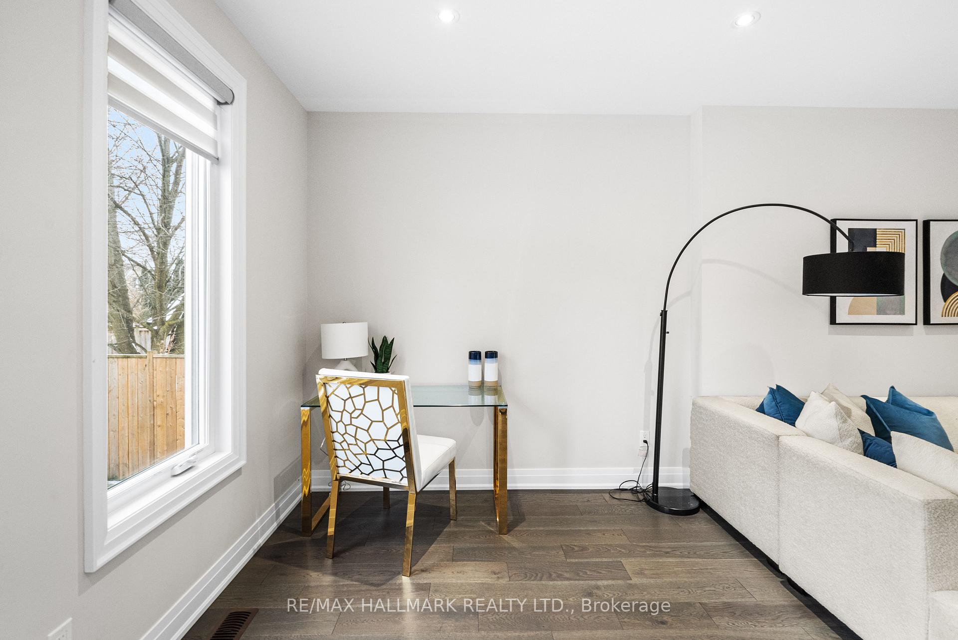 Photo 16 of 23 Roblin Avenue, Toronto, East York — HOMEH