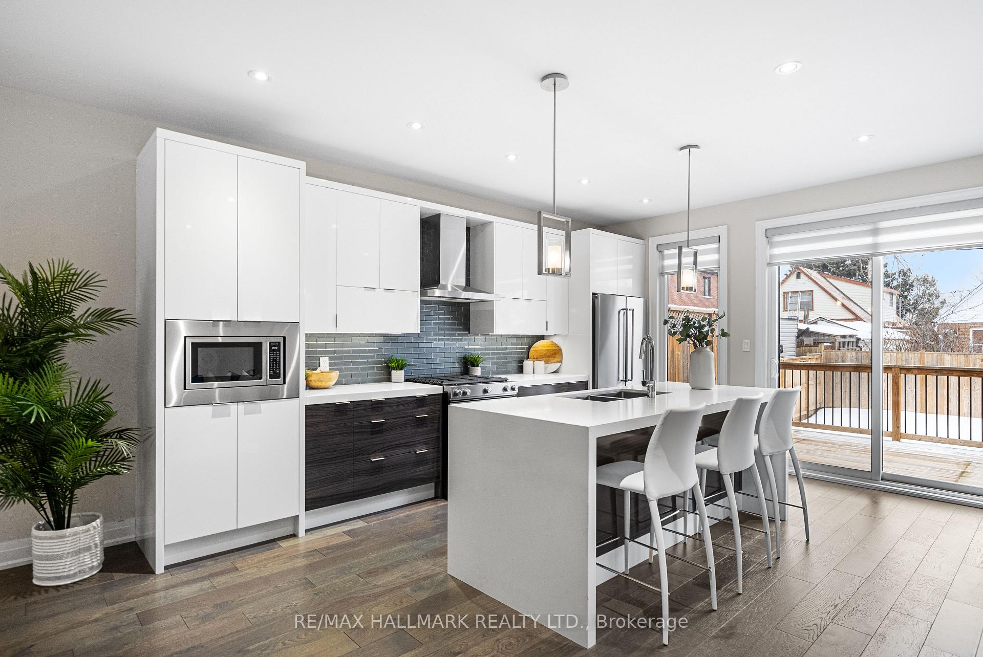 Photo 19 of 23 Roblin Avenue, Toronto, East York — HOMEH