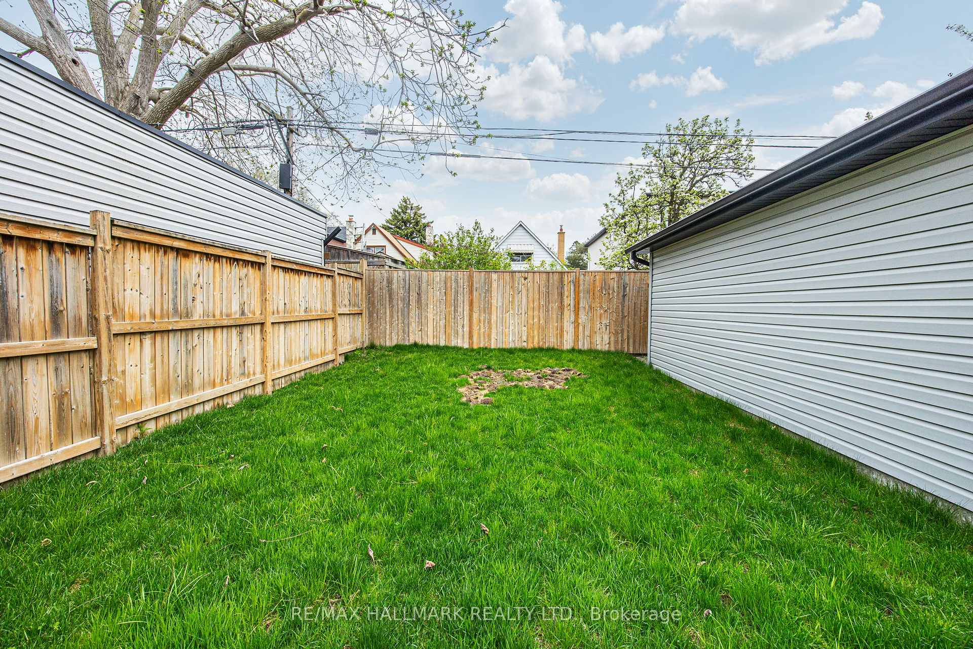 Photo 45 of 23 Roblin Avenue, Toronto, East York — HOMEH