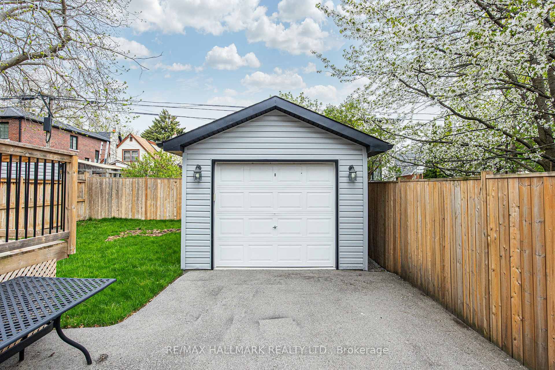 Photo 47 of 23 Roblin Avenue, Toronto, East York — HOMEH