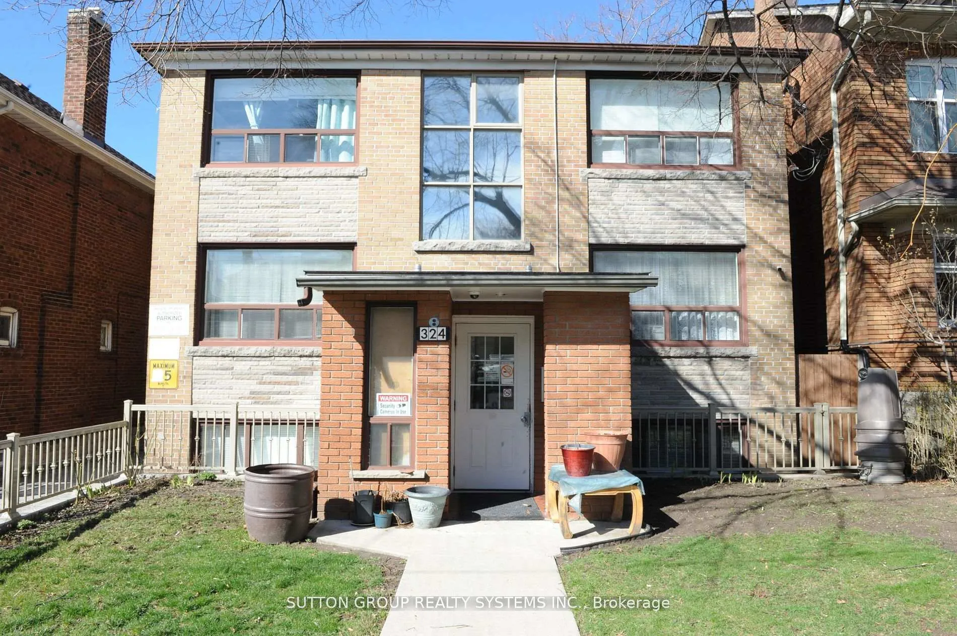 Front of 324 Lauder Avenue