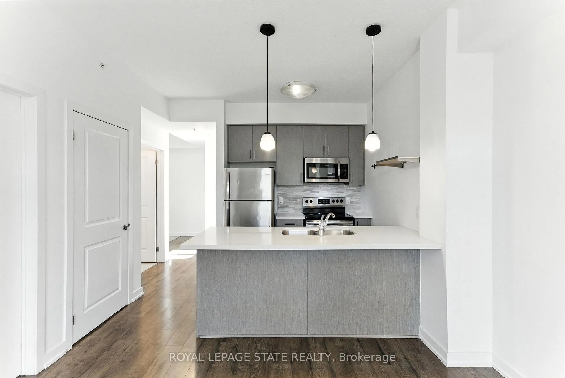 Photo 13 of Unit 709, 81 Robinson Street, Hamilton, Durand — HOMEH