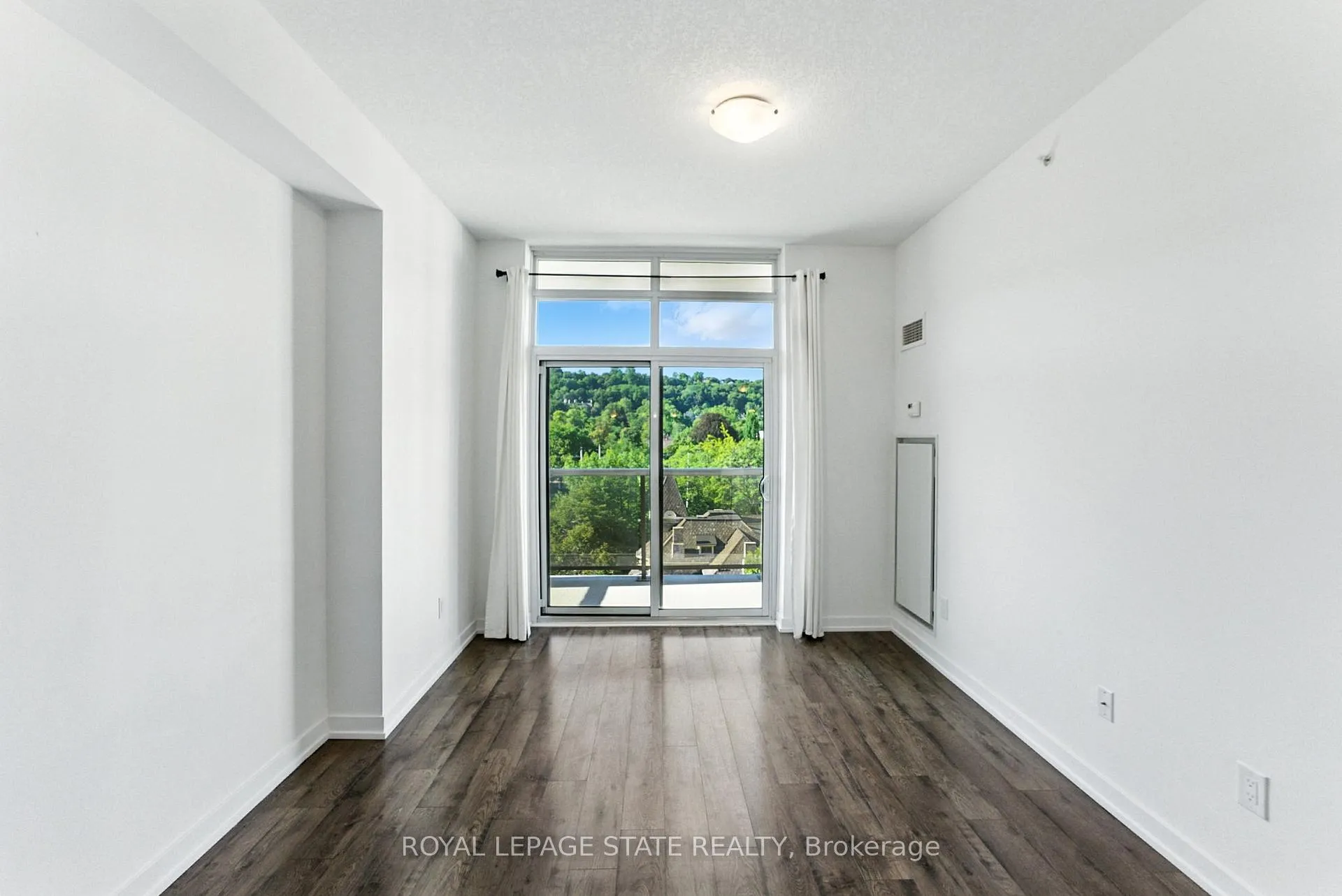 Photo 14 of Unit 709, 81 Robinson Street, Hamilton, Durand — HOMEH