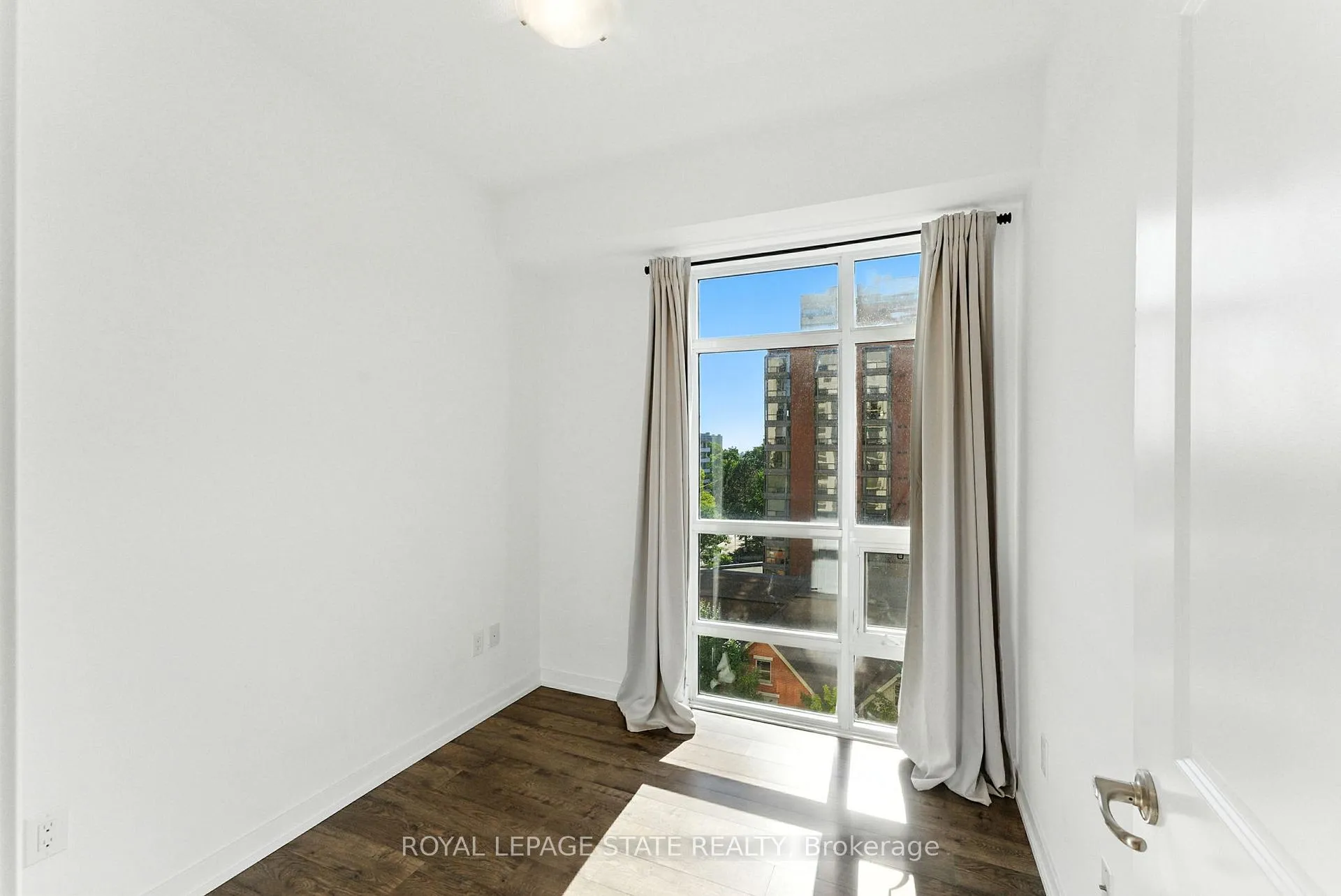 Photo 21 of Unit 709, 81 Robinson Street, Hamilton, Durand — HOMEH
