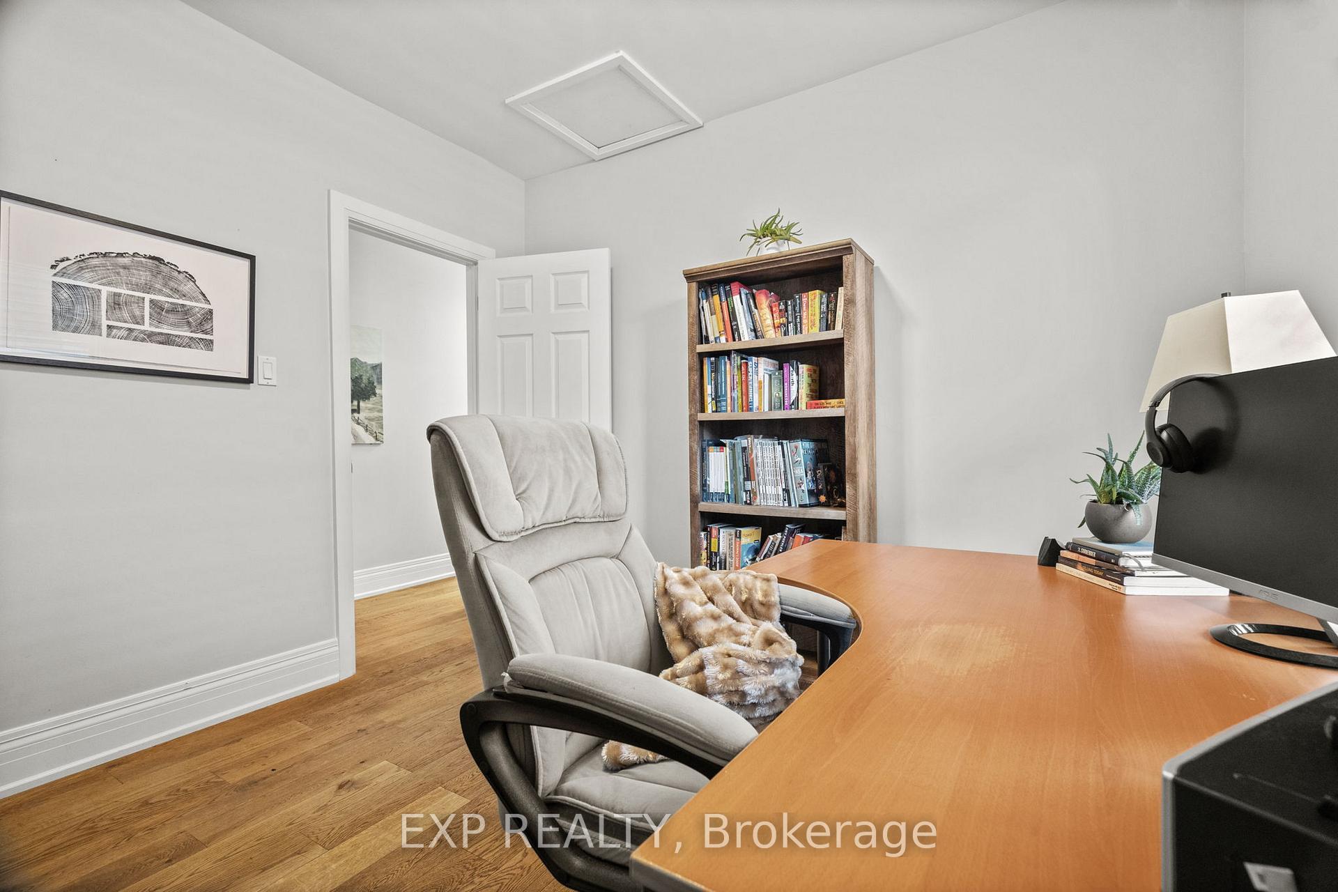 Photo 3 of 16 Coxwell Avenue, Toronto, Greenwood-Coxwell — HOMEH