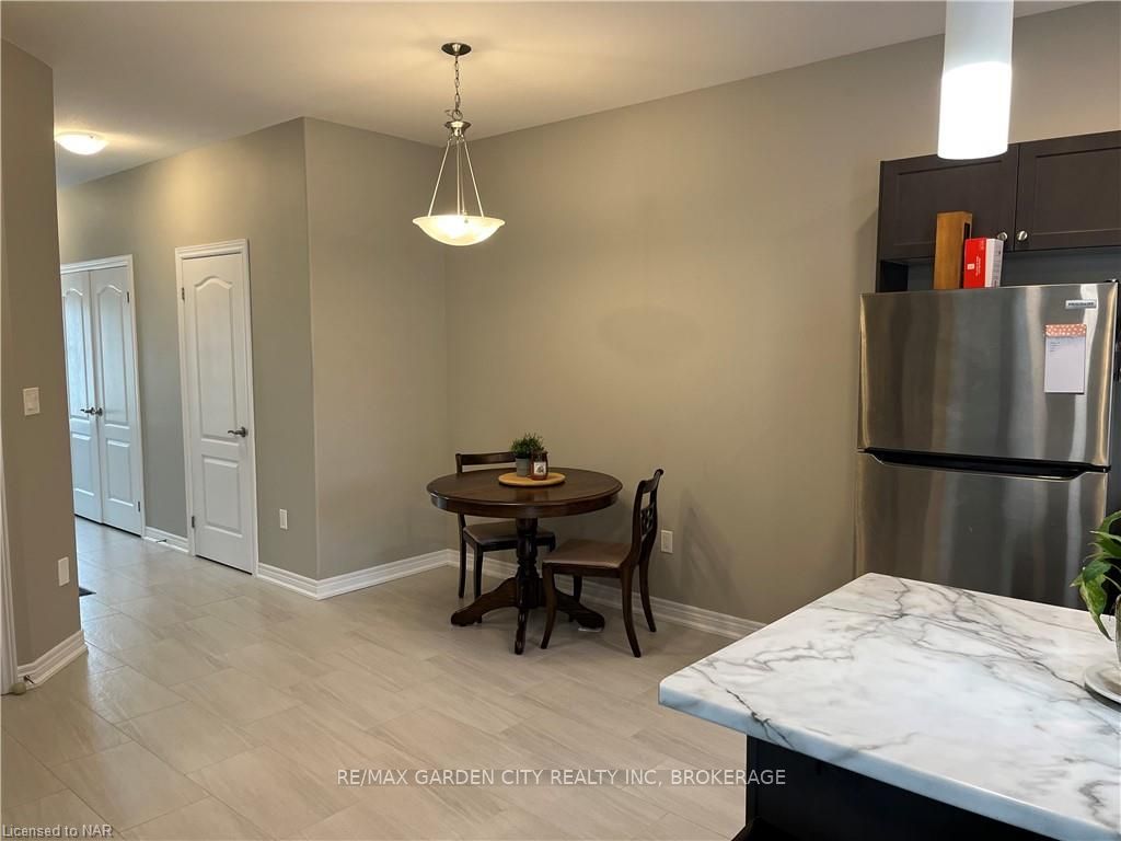 Photo 6 of 24 Lamb Crescent, Thorold, Hurricane/Merrittville — HOMEH