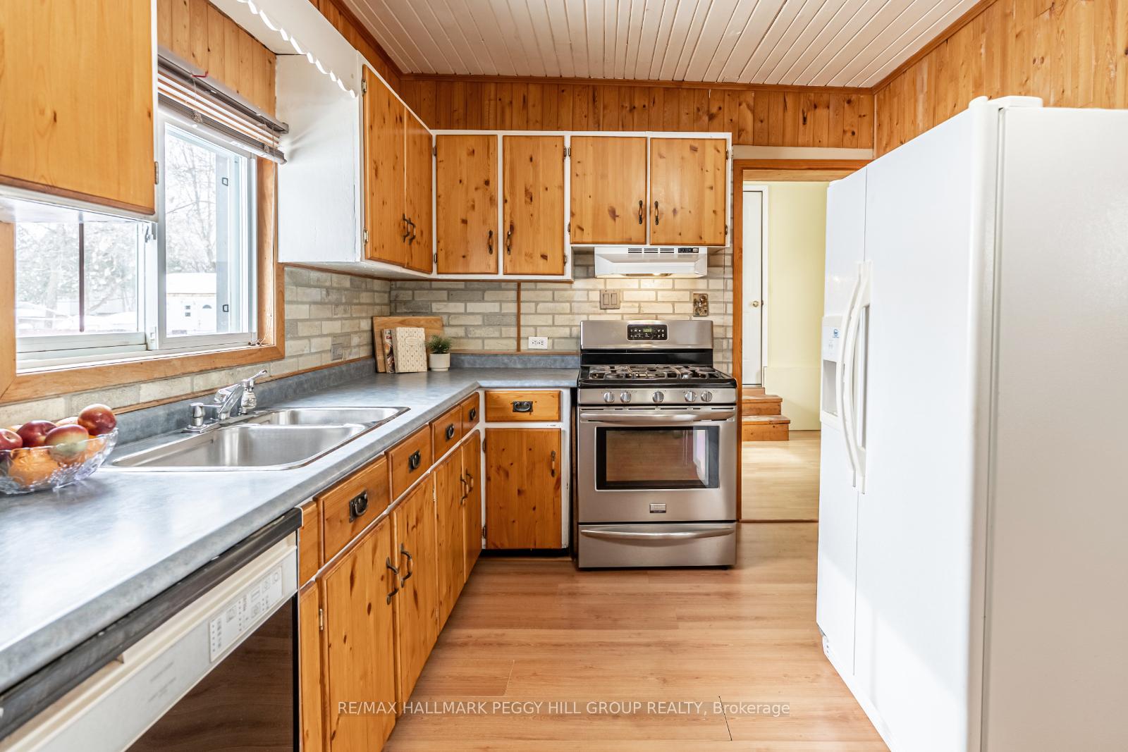 Photo 4 of 308 Cherry Street, Tay, Waubaushene — HOMEH