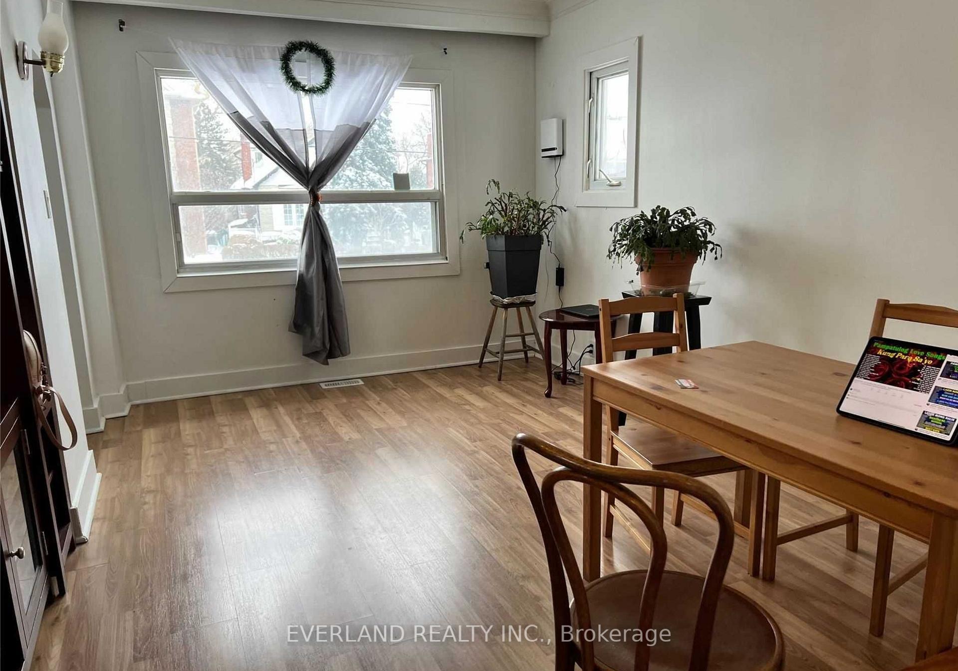 Photo 4 of 38 Ranee Avenue, Toronto, Englemount-Lawrence — HOMEH