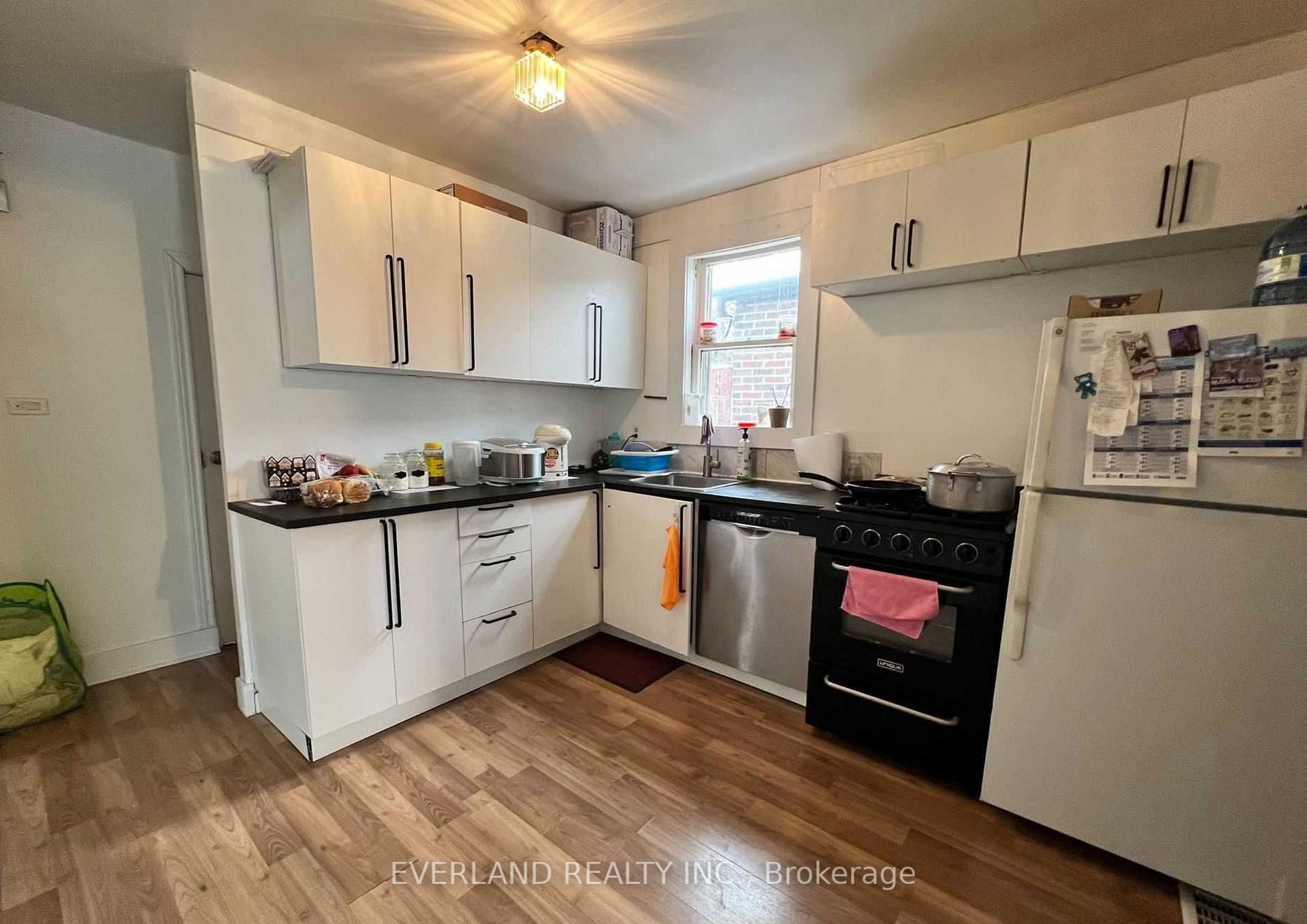 Photo 6 of 38 Ranee Avenue, Toronto, Englemount-Lawrence — HOMEH