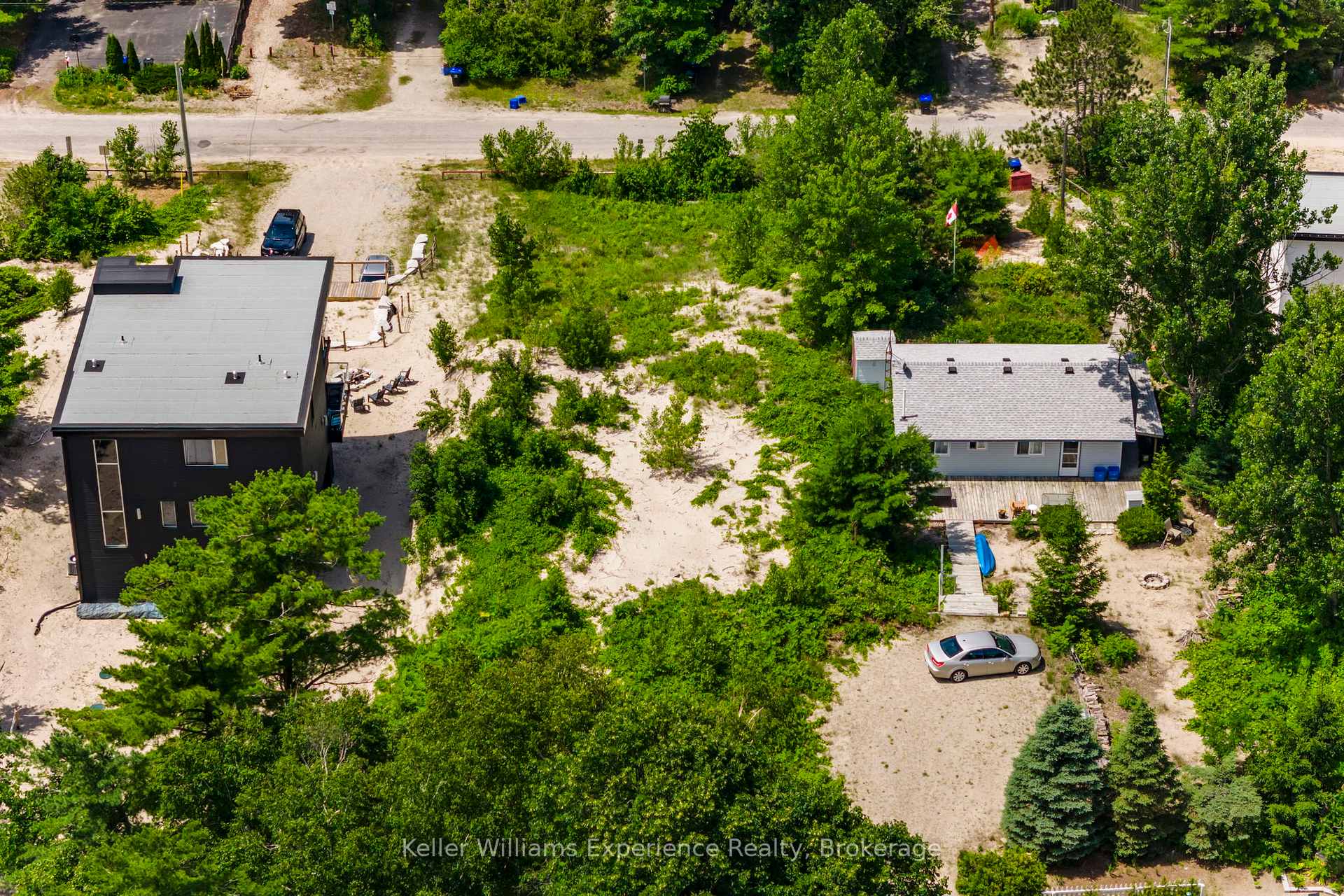 Photo 11 of 29 Trew Avenue, Tiny, Rural Tiny — HOMEH
