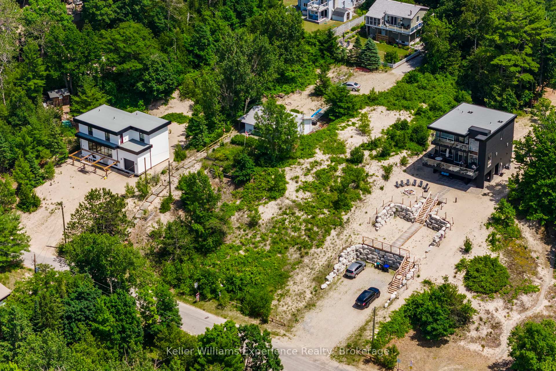 Photo 12 of 29 Trew Avenue, Tiny, Rural Tiny — HOMEH