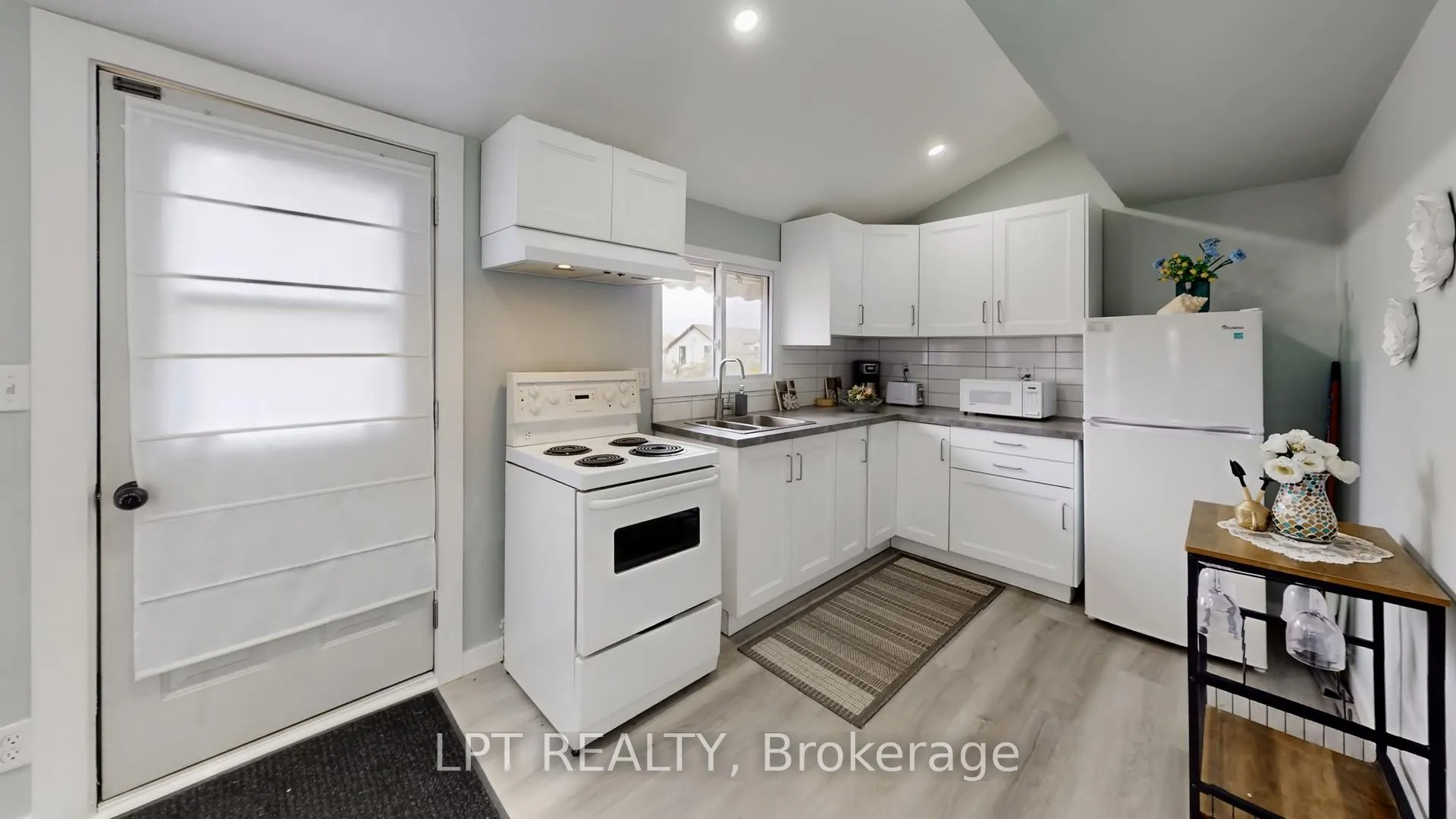 Photo 15 of 5137 - 5135 Halstead Beach Road, Hamilton Township, Rural Hamilton — HOMEH