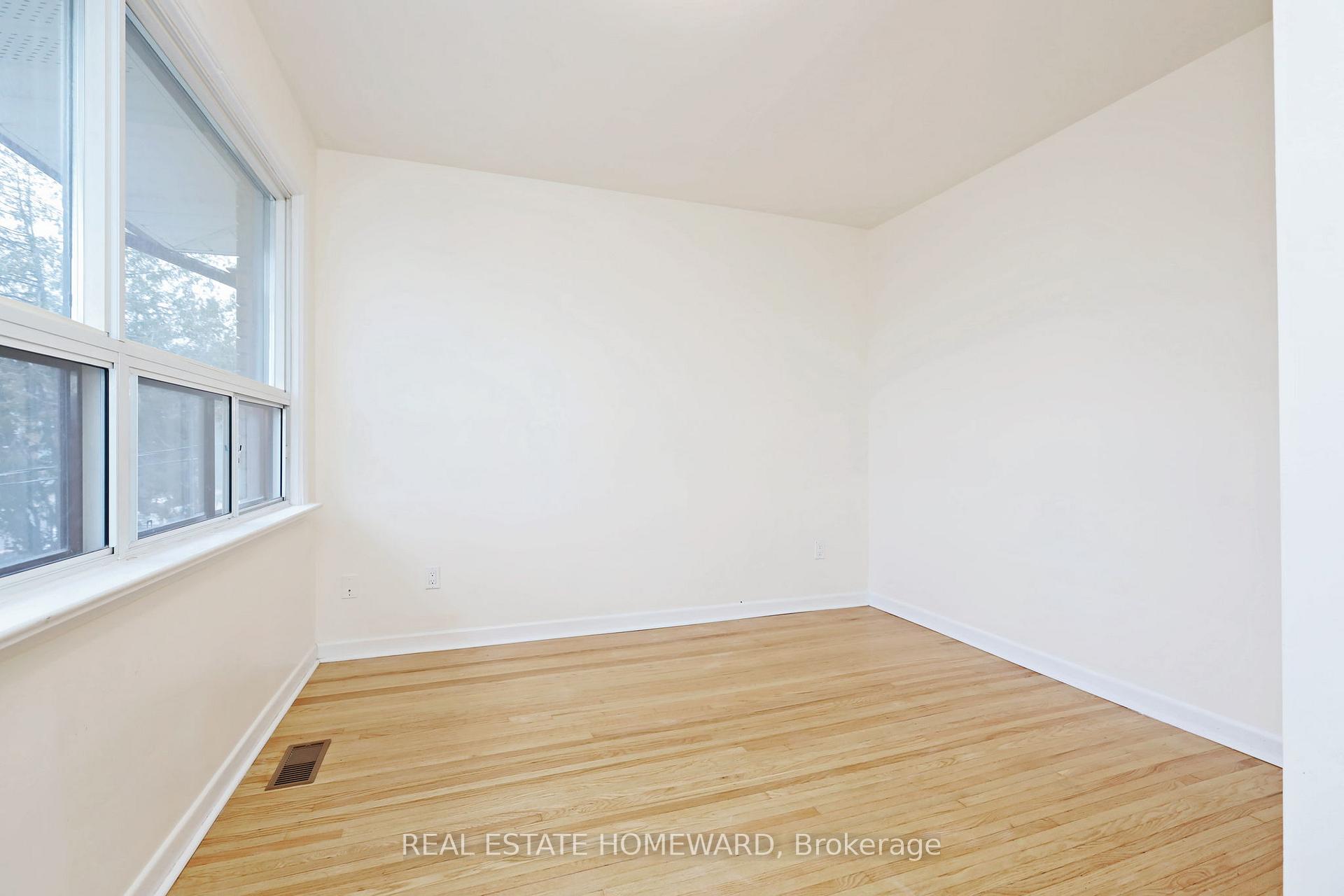 Photo 15 of 363 Highfield Road, Toronto, Greenwood-Coxwell — HOMEH