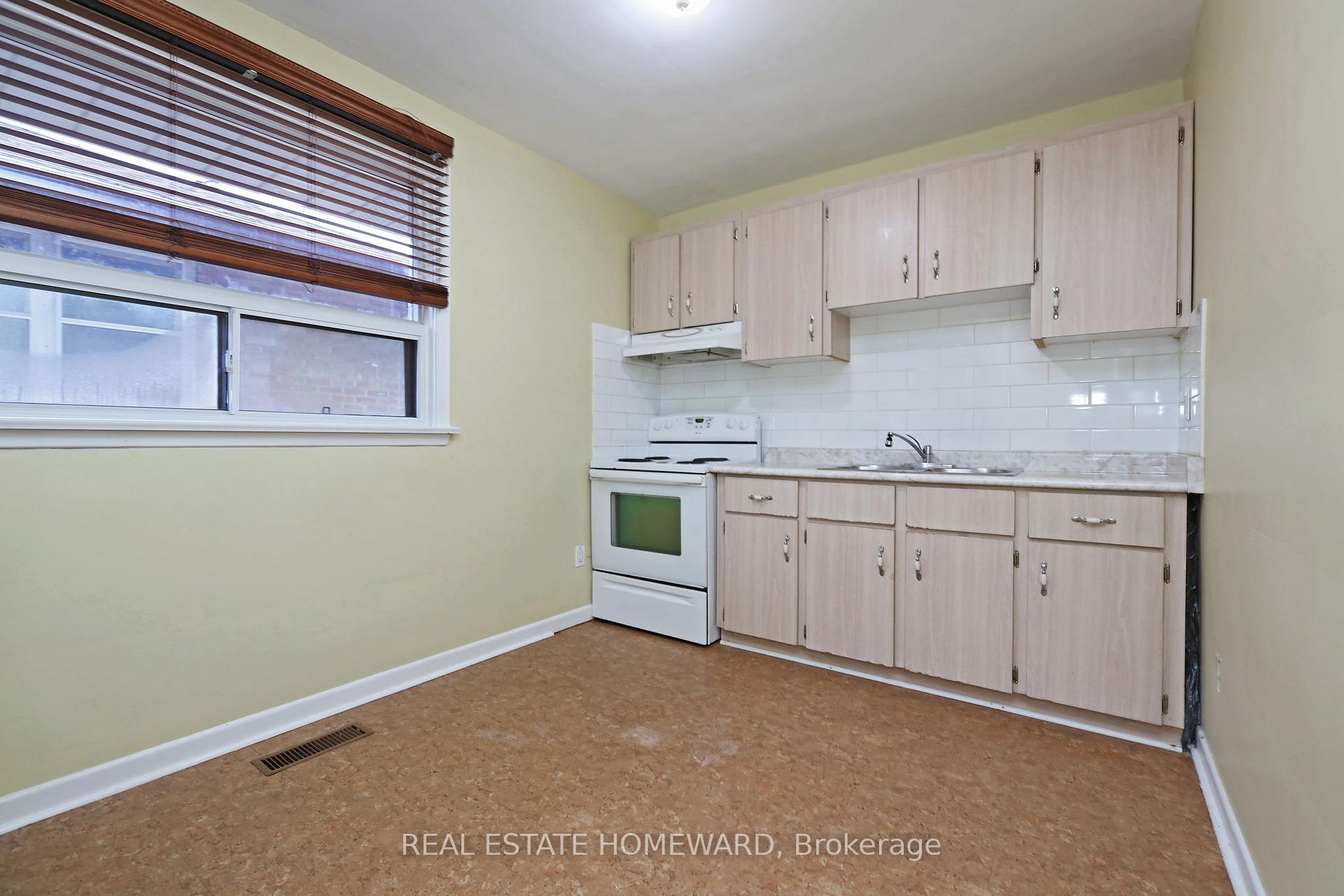 Photo 18 of 363 Highfield Road, Toronto, Greenwood-Coxwell — HOMEH