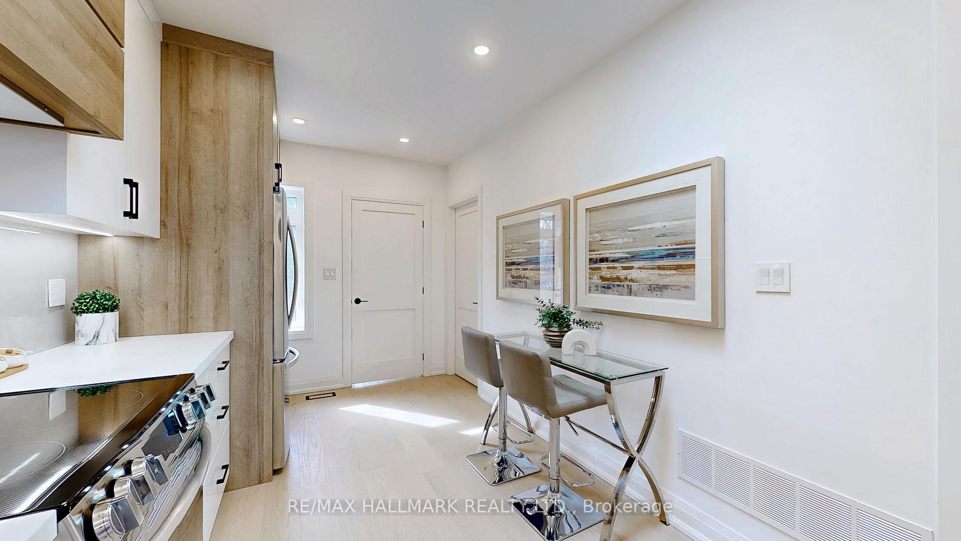 Photo 15 of 85 Springdale Boulevard, Toronto, Danforth Village-East York — HOMEH