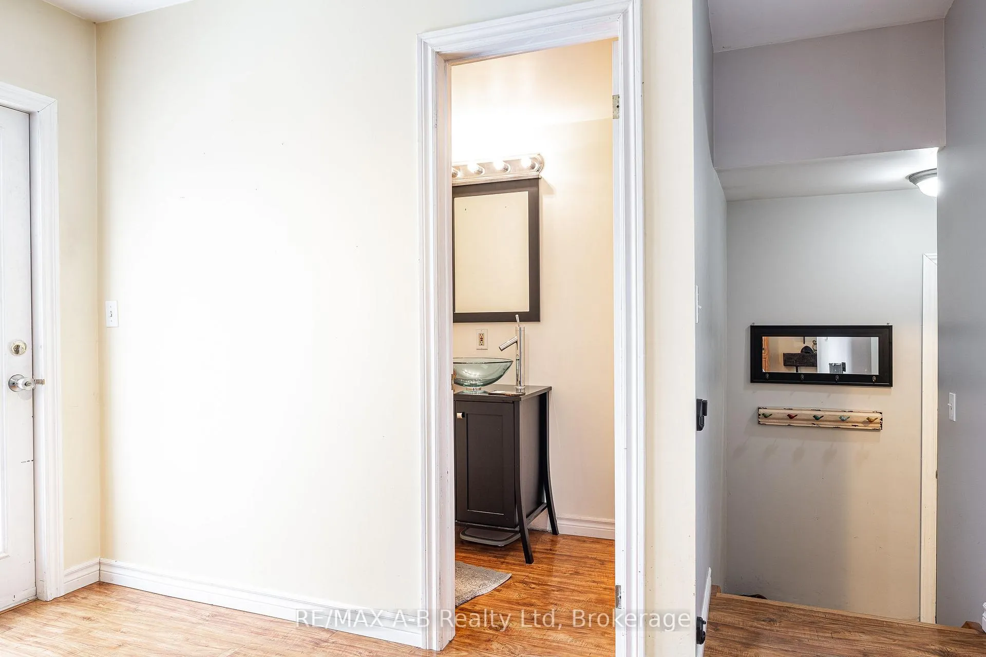 Photo 13 of 45 Blenheim Street, West Perth, Mitchell — HOMEH