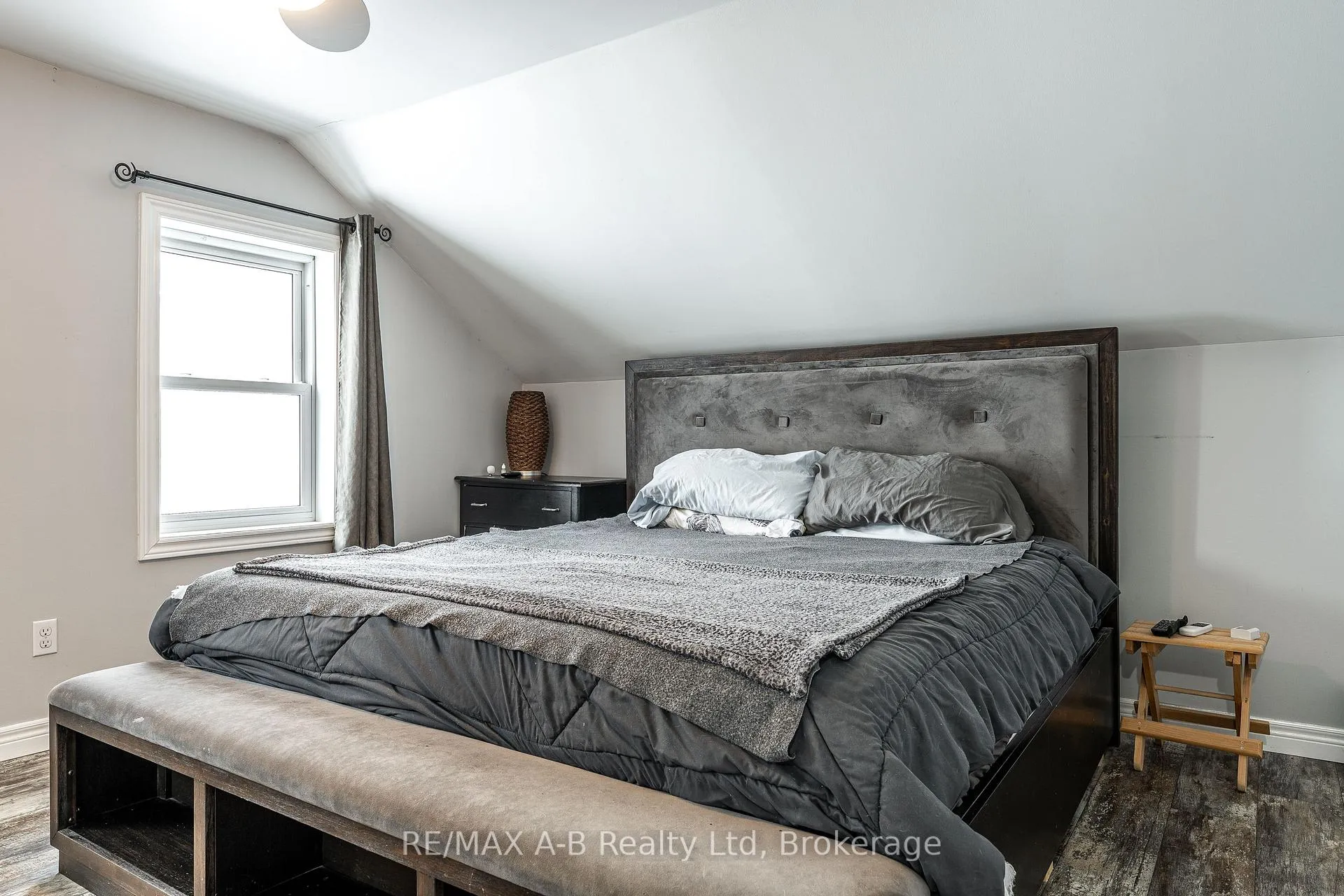 Photo 28 of 45 Blenheim Street, West Perth, Mitchell — HOMEH