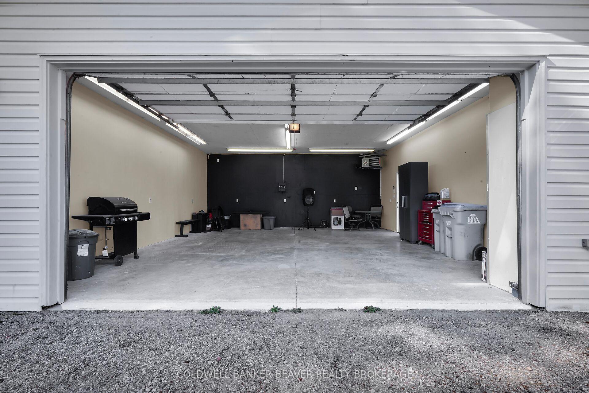 Photo 6 of 2155 Mockingbird Street, Strathroy-Caradoc, Campbellvale — HOMEH