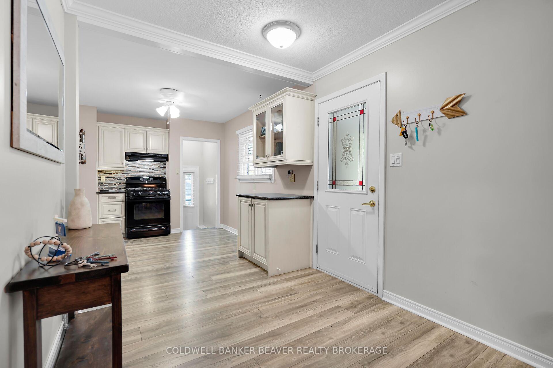Photo 14 of 2155 Mockingbird Street, Strathroy-Caradoc, Campbellvale — HOMEH