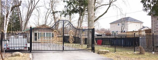 Photo 12 of 477 Lake Drive S, Georgina, Keswick South — HOMEH