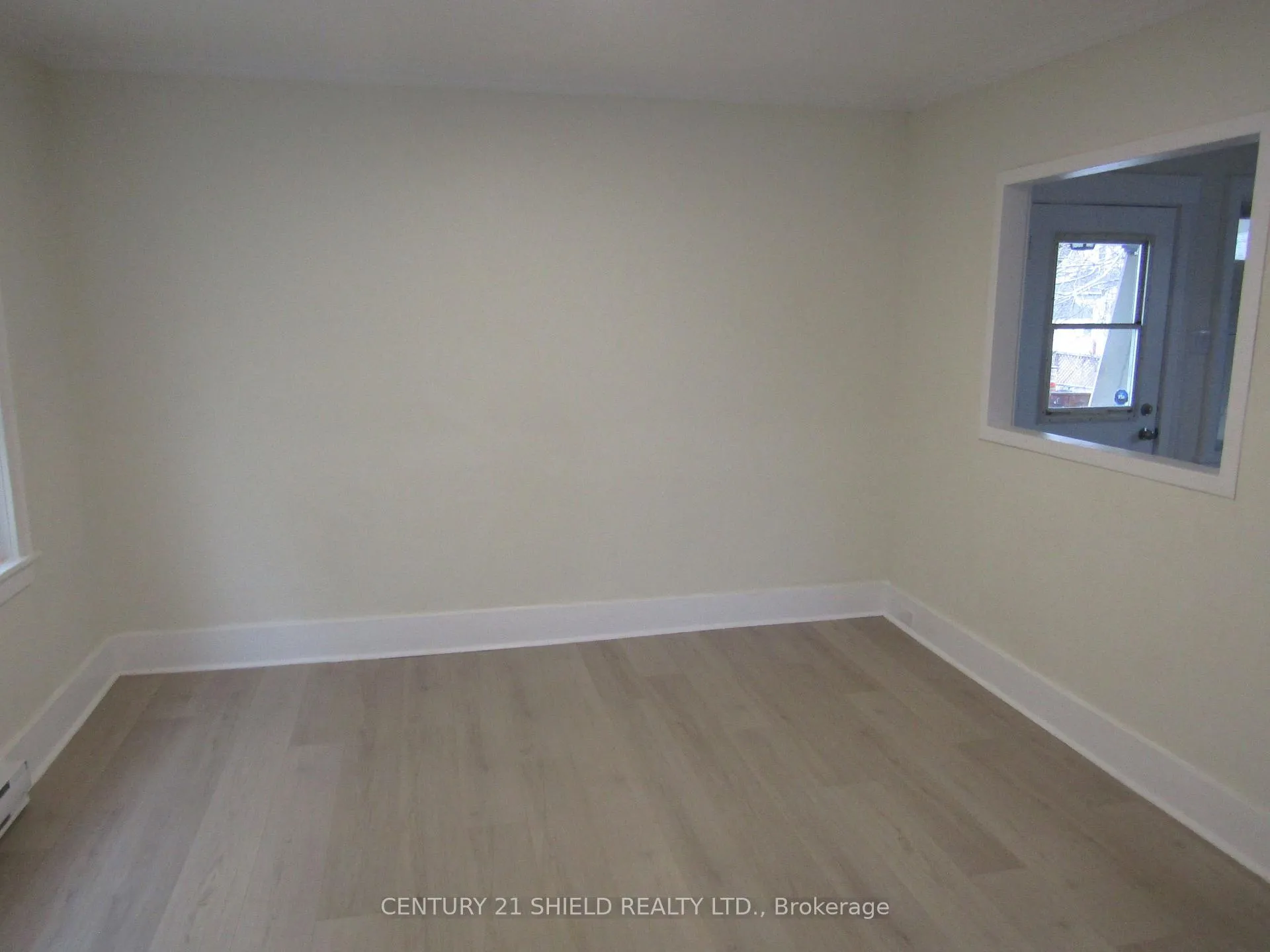 Photo 4 of 333 Munro Avenue, Cornwall — HOMEH