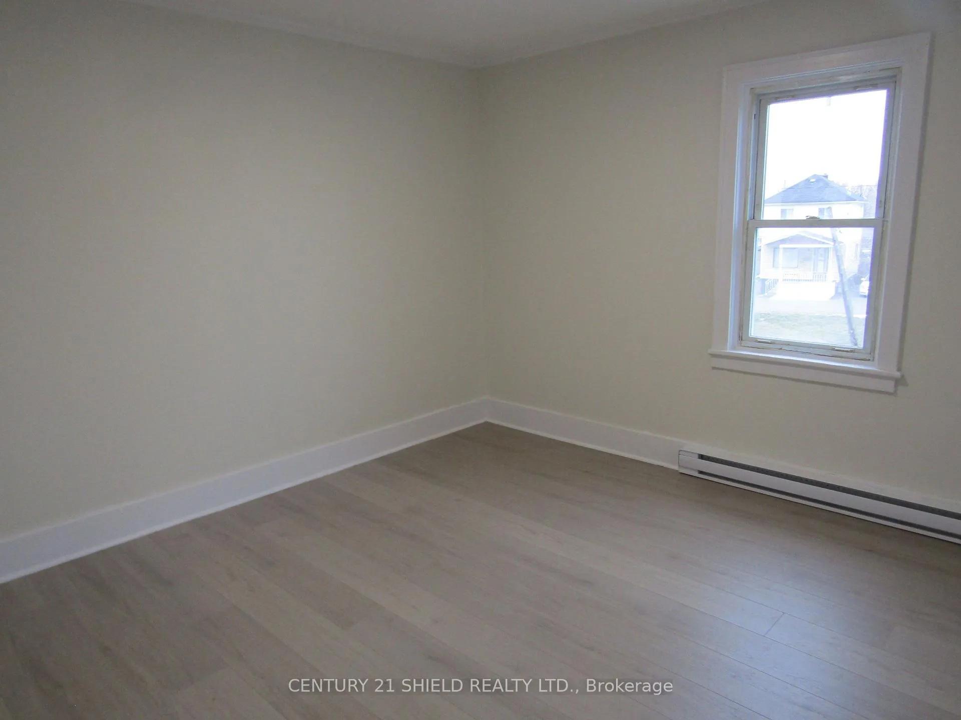Photo 9 of 333 Munro Avenue, Cornwall — HOMEH