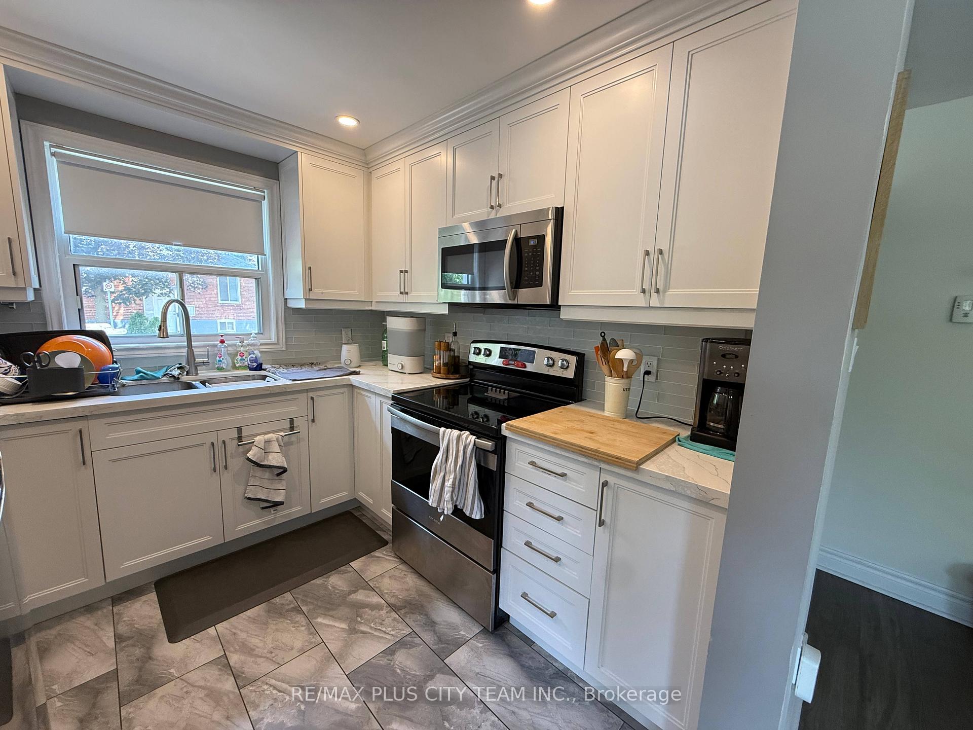 Photo 9 of Unit Upper, 475 Dawes Road, Toronto, O'Connor-Parkview — HOMEH