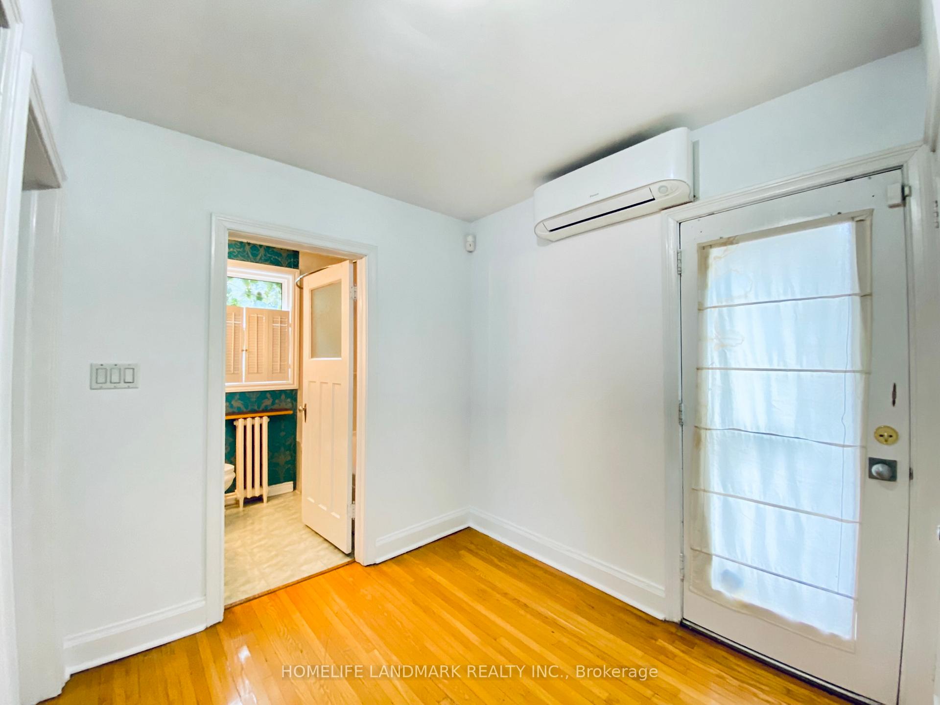Photo 19 of Unit Upper, 256 Oriole Parkway, Toronto, Yonge-Eglinton — HOMEH