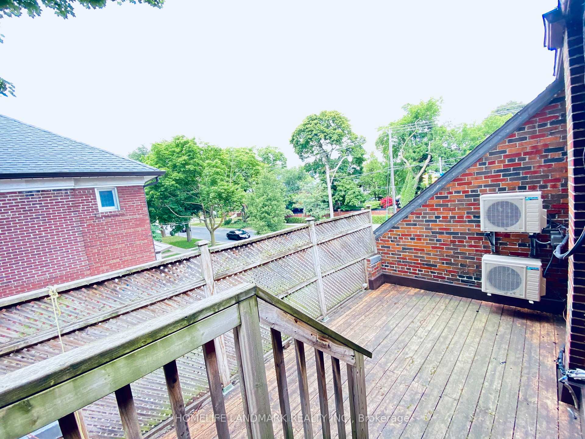 Photo 20 of Unit Upper, 256 Oriole Parkway, Toronto, Yonge-Eglinton — HOMEH