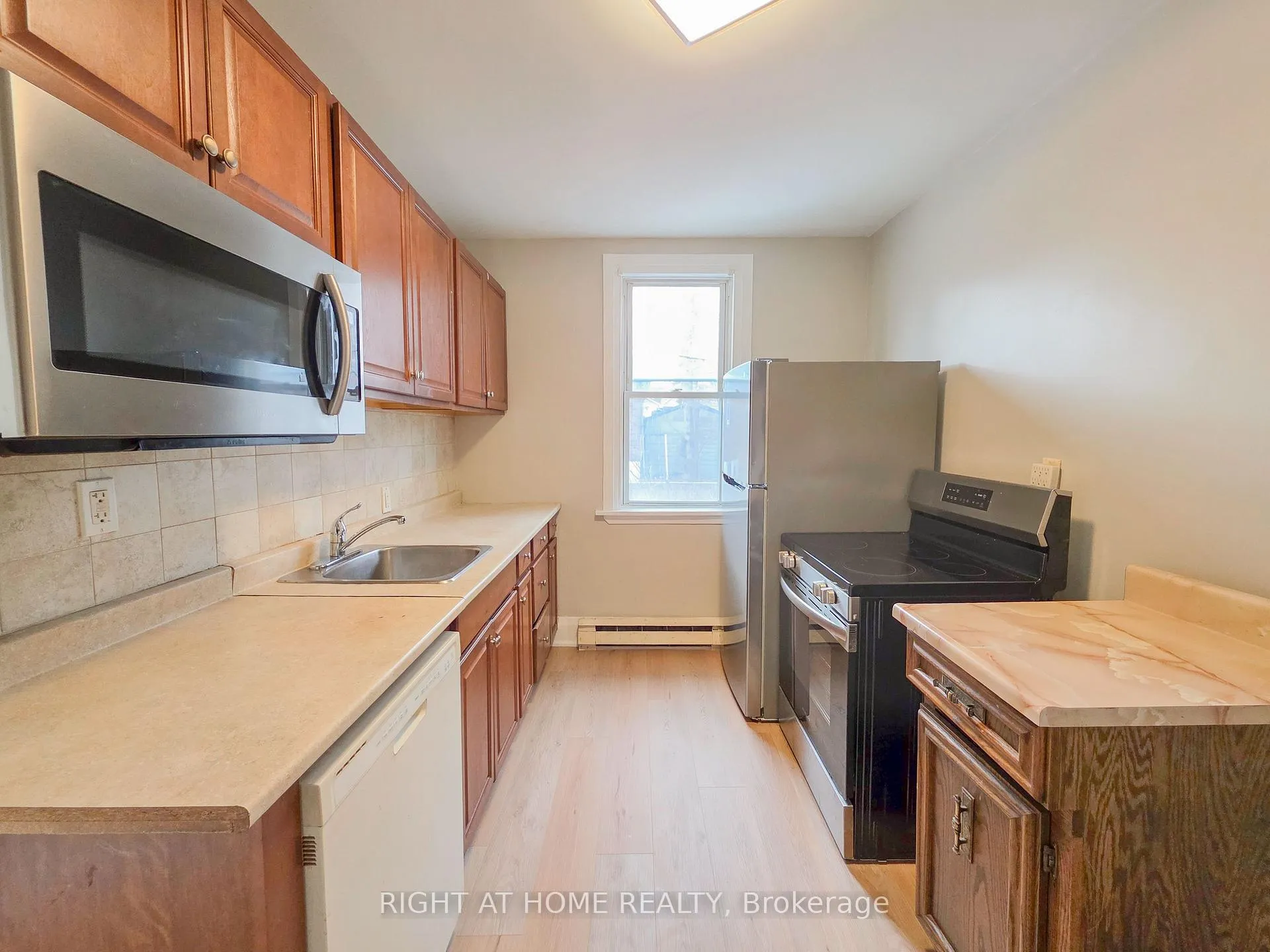 Photo 2 of Unit Main, 38 Olive Avenue, Oshawa, Central — HOMEH