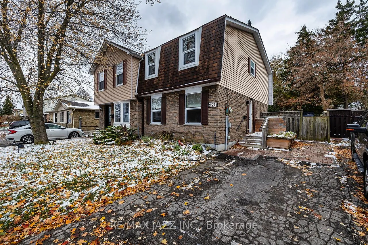Photo 2 of 620 Dorchester Drive, Oshawa, Vanier — HOMEH