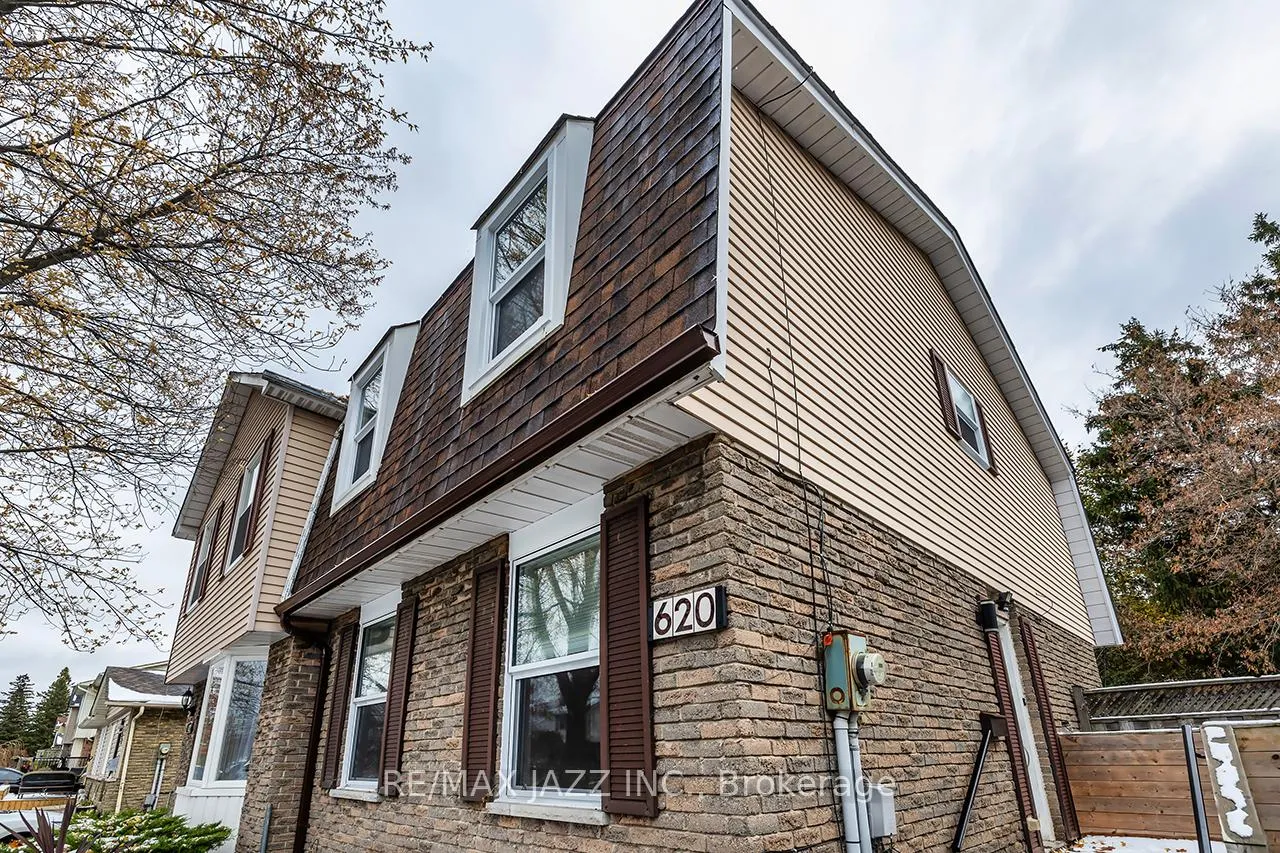 Photo 3 of 620 Dorchester Drive, Oshawa, Vanier — HOMEH
