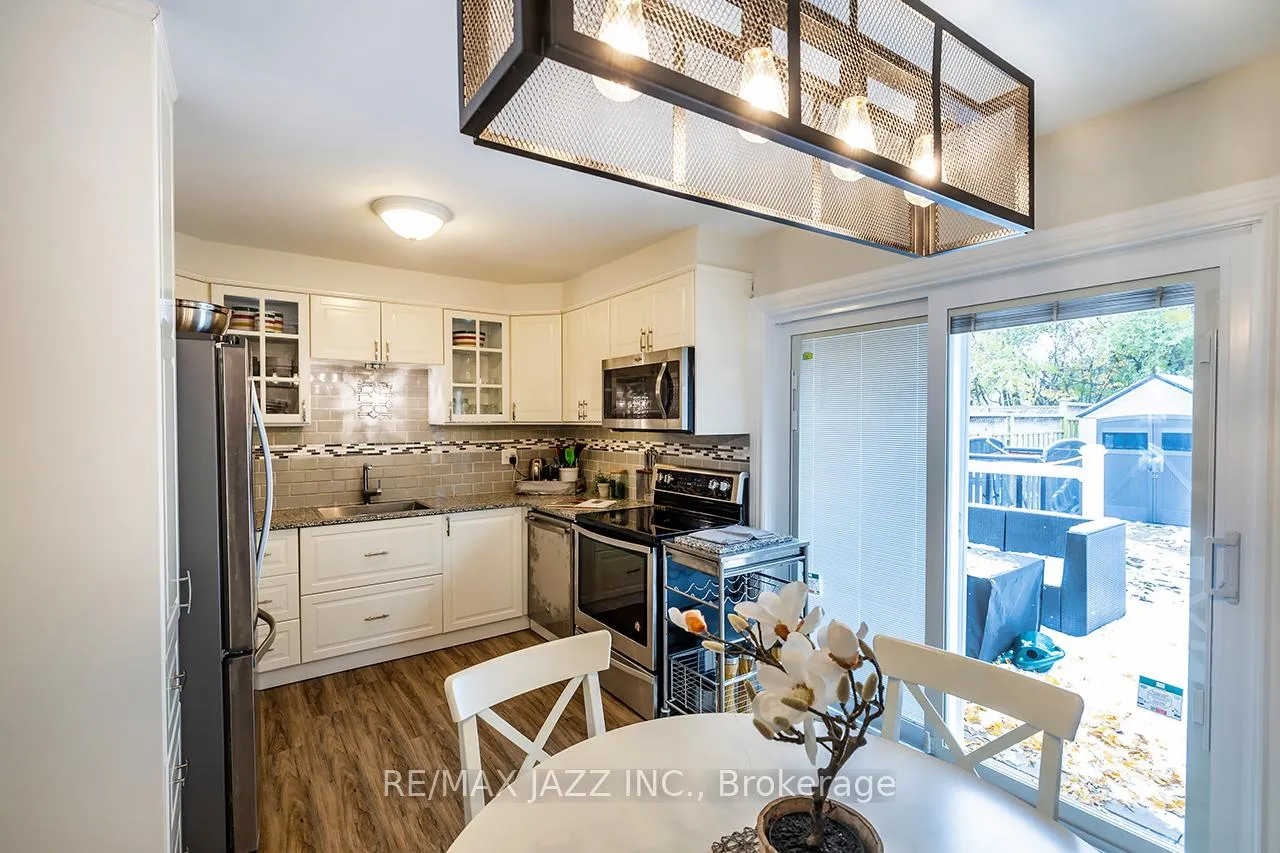 Photo 9 of 620 Dorchester Drive, Oshawa, Vanier — HOMEH