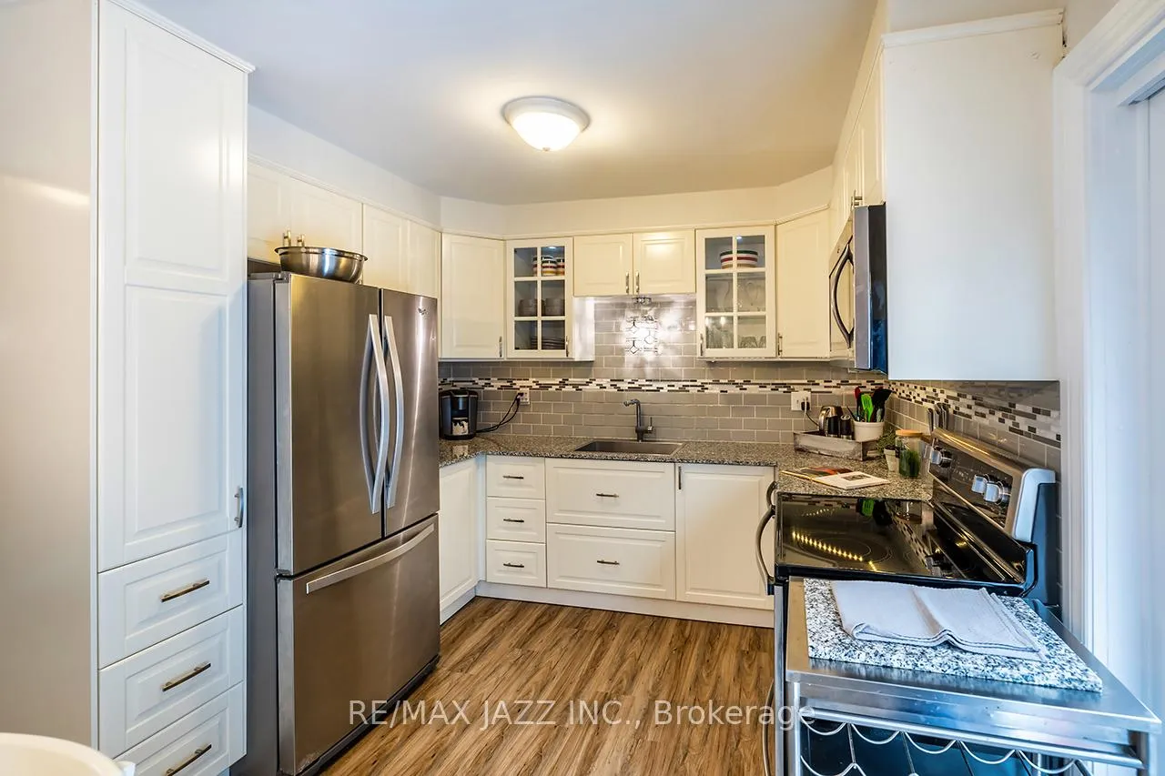 Photo 10 of 620 Dorchester Drive, Oshawa, Vanier — HOMEH
