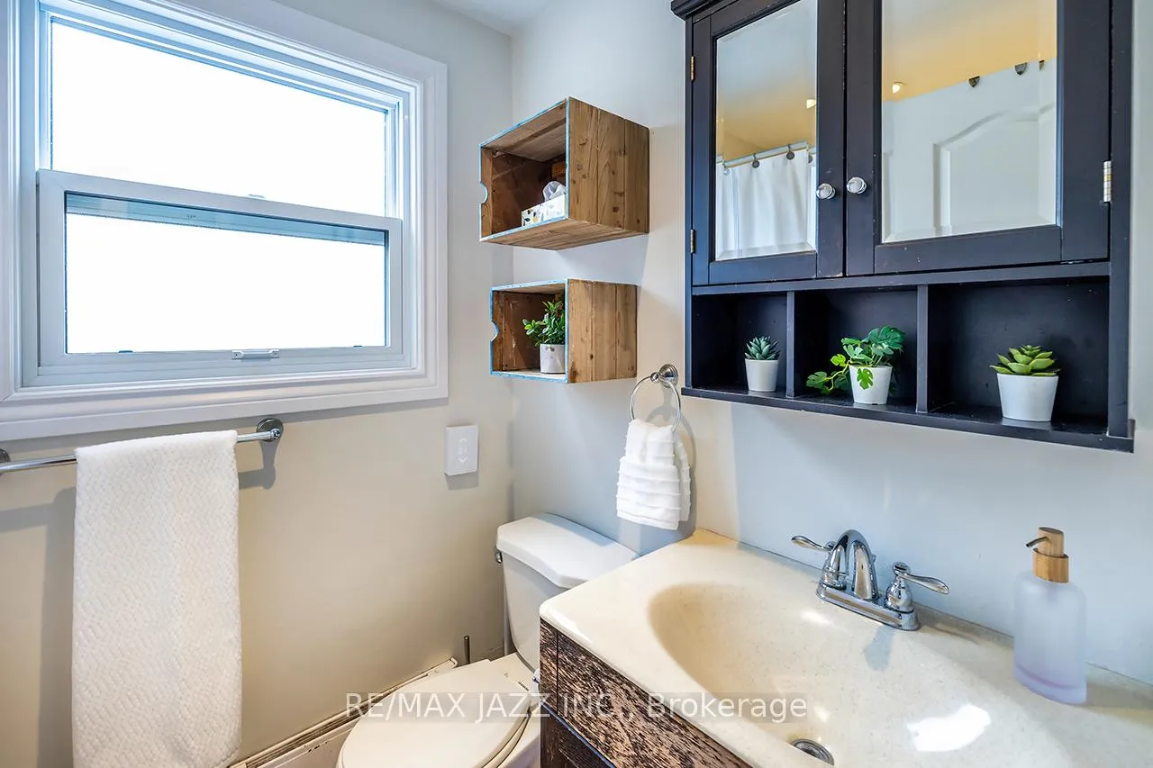 Photo 16 of 620 Dorchester Drive, Oshawa, Vanier — HOMEH