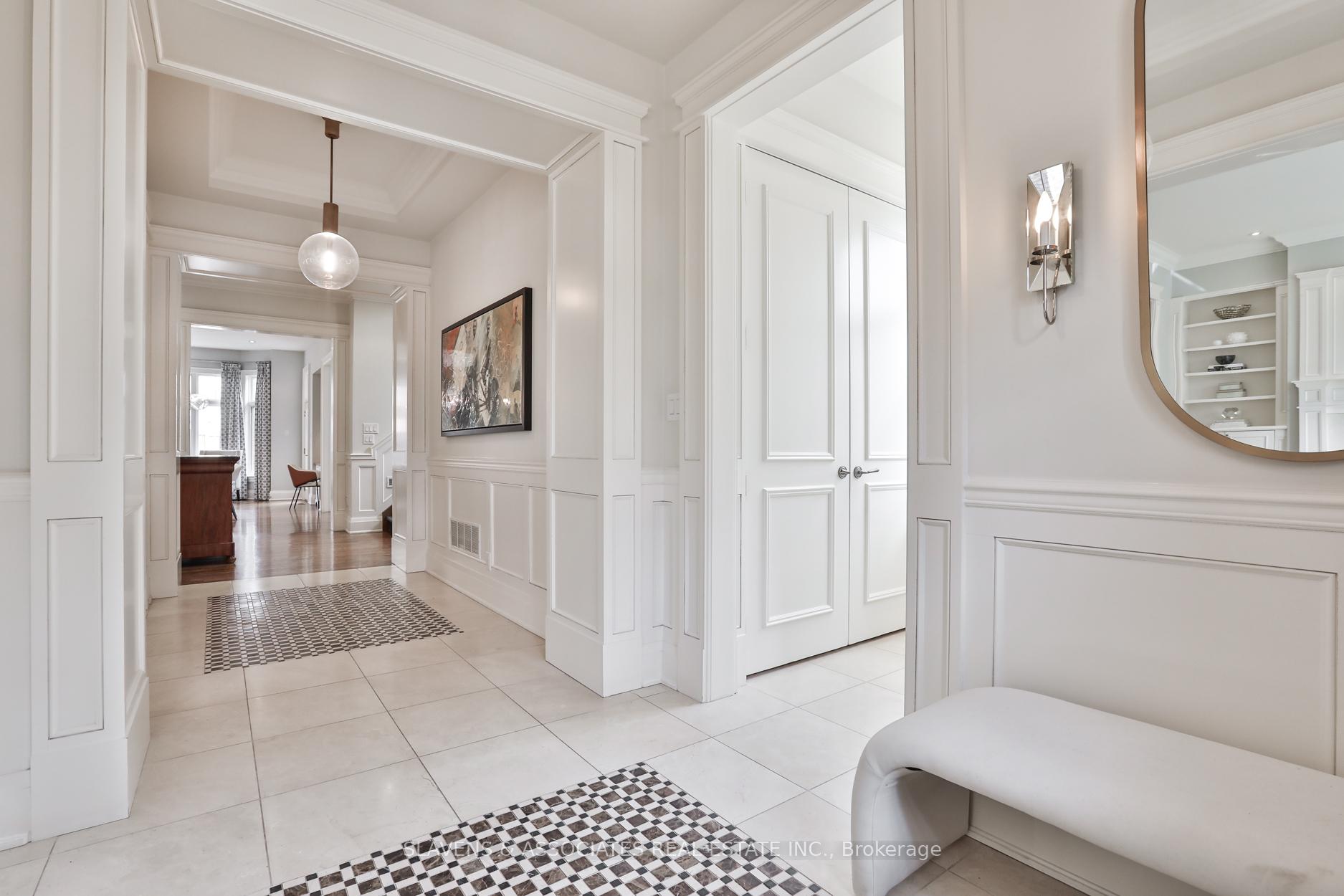 Photo 3 of 242 Hillhurst Boulevard, Toronto, Bedford Park-Nortown — HOMEH