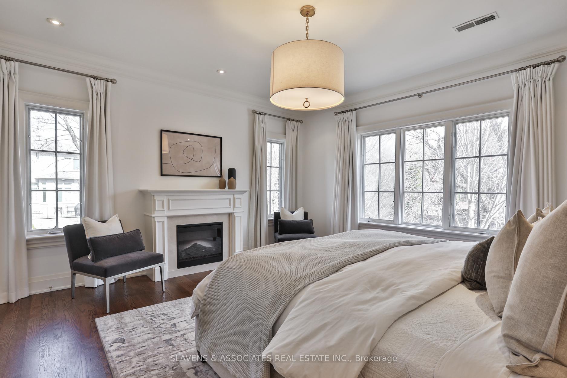 Photo 25 of 242 Hillhurst Boulevard, Toronto, Bedford Park-Nortown — HOMEH