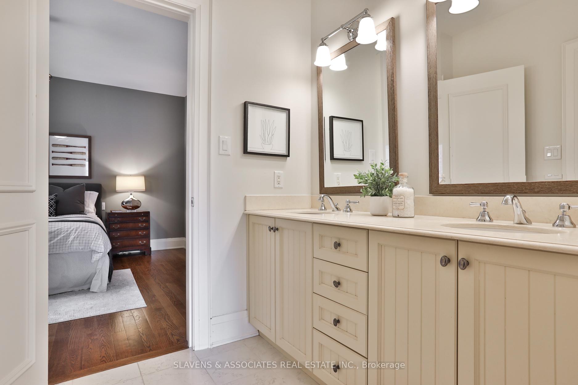 Photo 34 of 242 Hillhurst Boulevard, Toronto, Bedford Park-Nortown — HOMEH