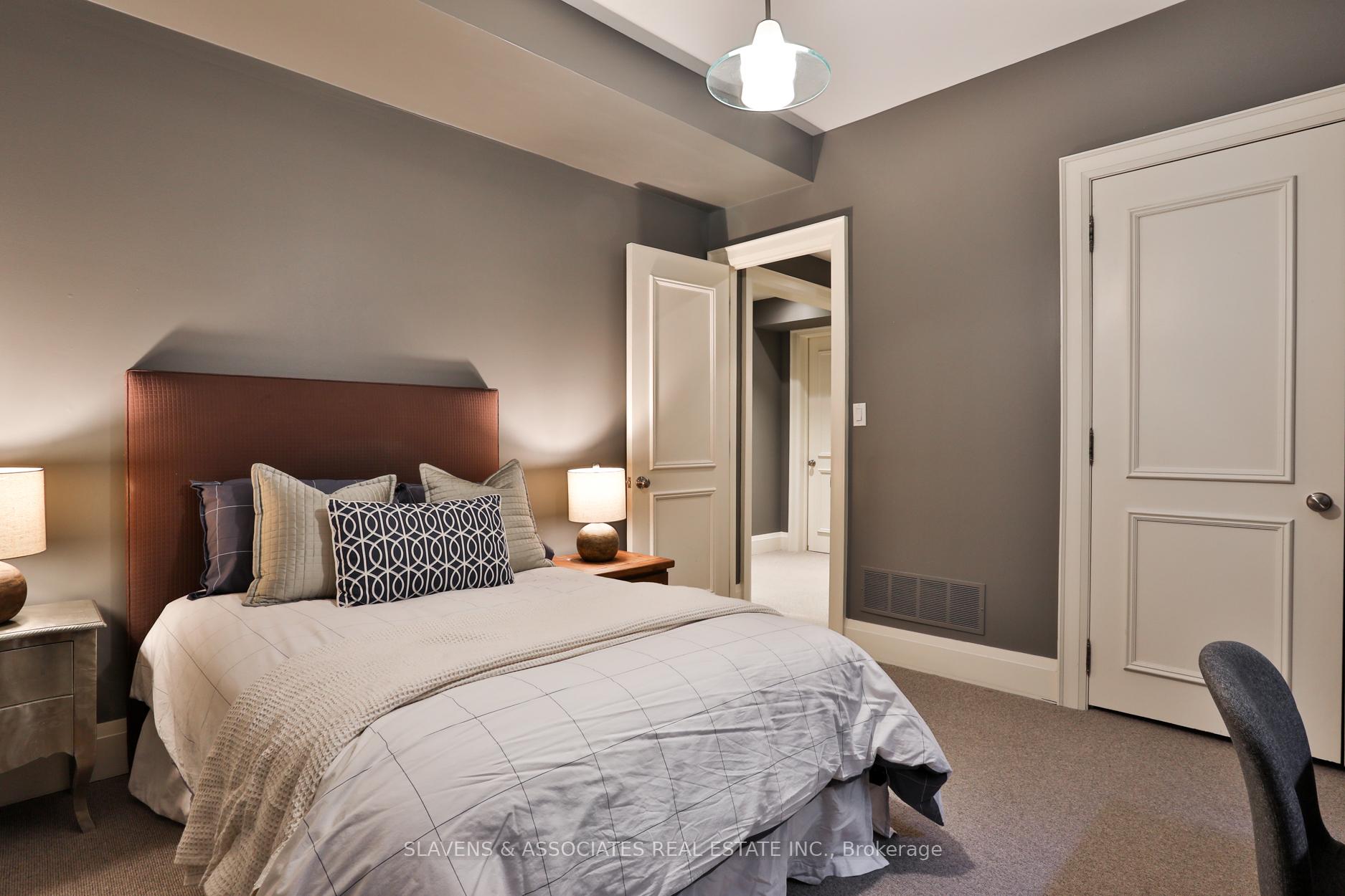 Photo 43 of 242 Hillhurst Boulevard, Toronto, Bedford Park-Nortown — HOMEH