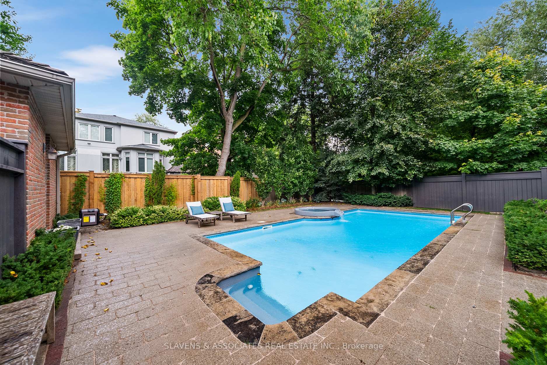 Photo 46 of 242 Hillhurst Boulevard, Toronto, Bedford Park-Nortown — HOMEH