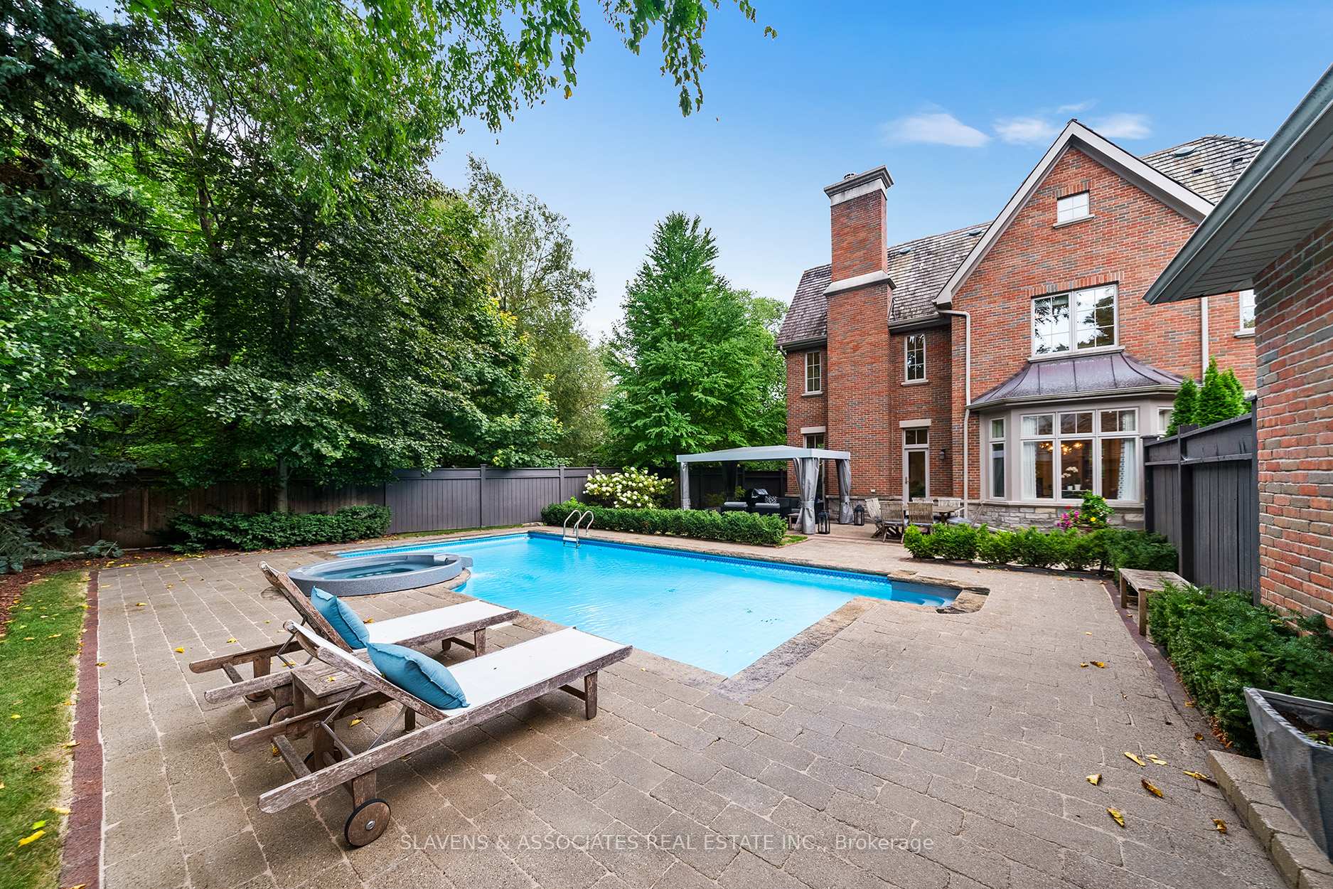 Photo 48 of 242 Hillhurst Boulevard, Toronto, Bedford Park-Nortown — HOMEH