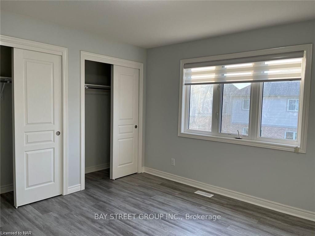 Photo 5 of 20 Elderberry Road, Thorold, Confederation Heights — HOMEH
