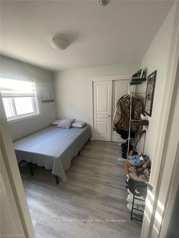 Photo 8 of 20 Elderberry Road, Thorold, Confederation Heights — HOMEH