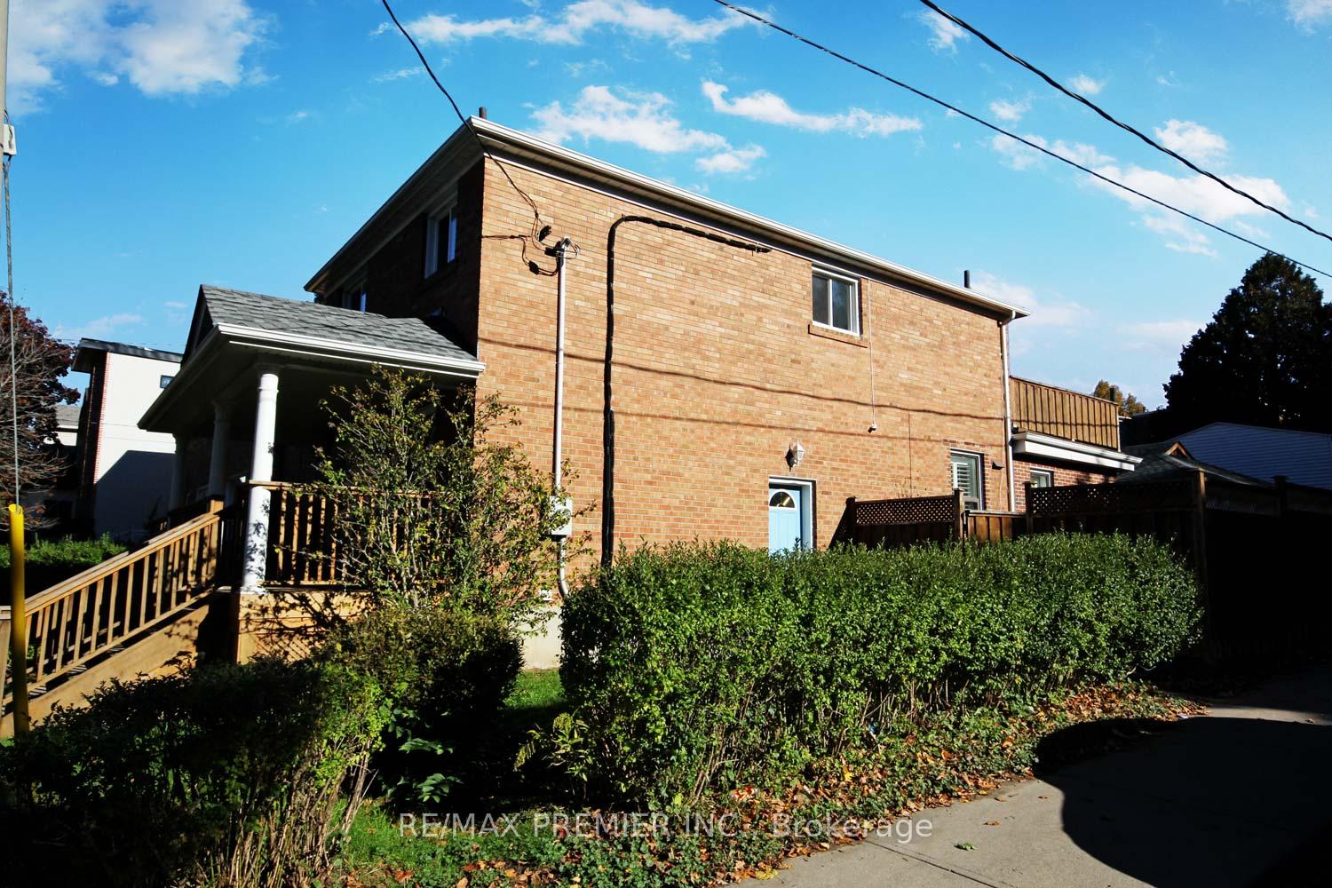 Photo 2 of 139 Wheeler Avenue, Toronto, The Beaches — HOMEH
