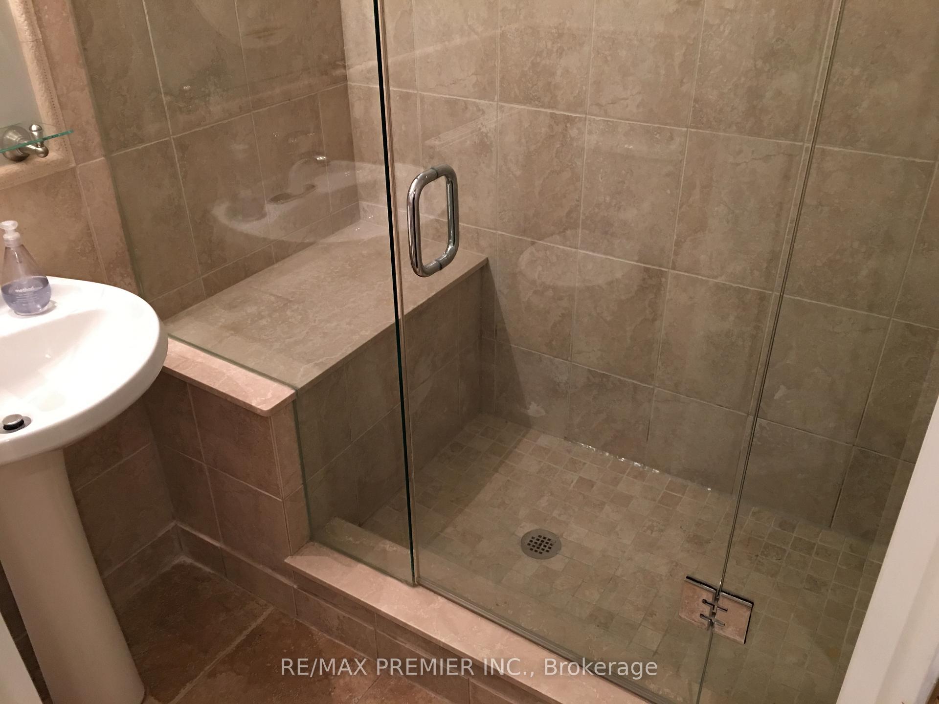 Photo 5 of 139 Wheeler Avenue, Toronto, The Beaches — HOMEH