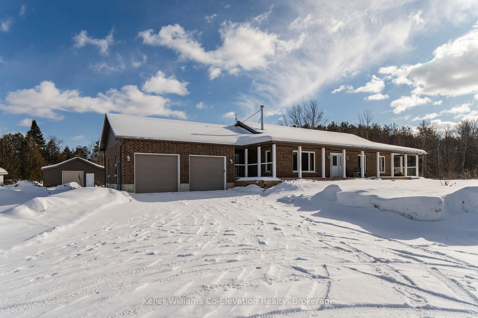 Photo 1 of 2540 Old Fort Road, Tay, Rural Tay — HOMEH