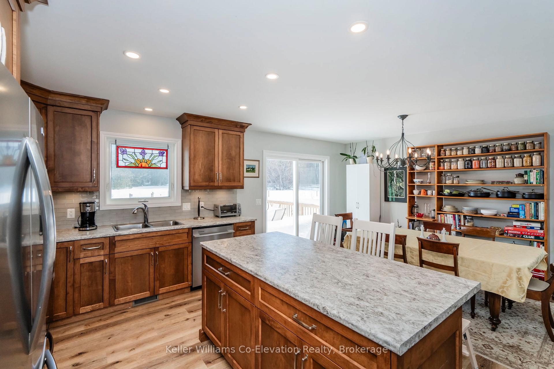 Photo 7 of 2540 Old Fort Road, Tay, Rural Tay — HOMEH